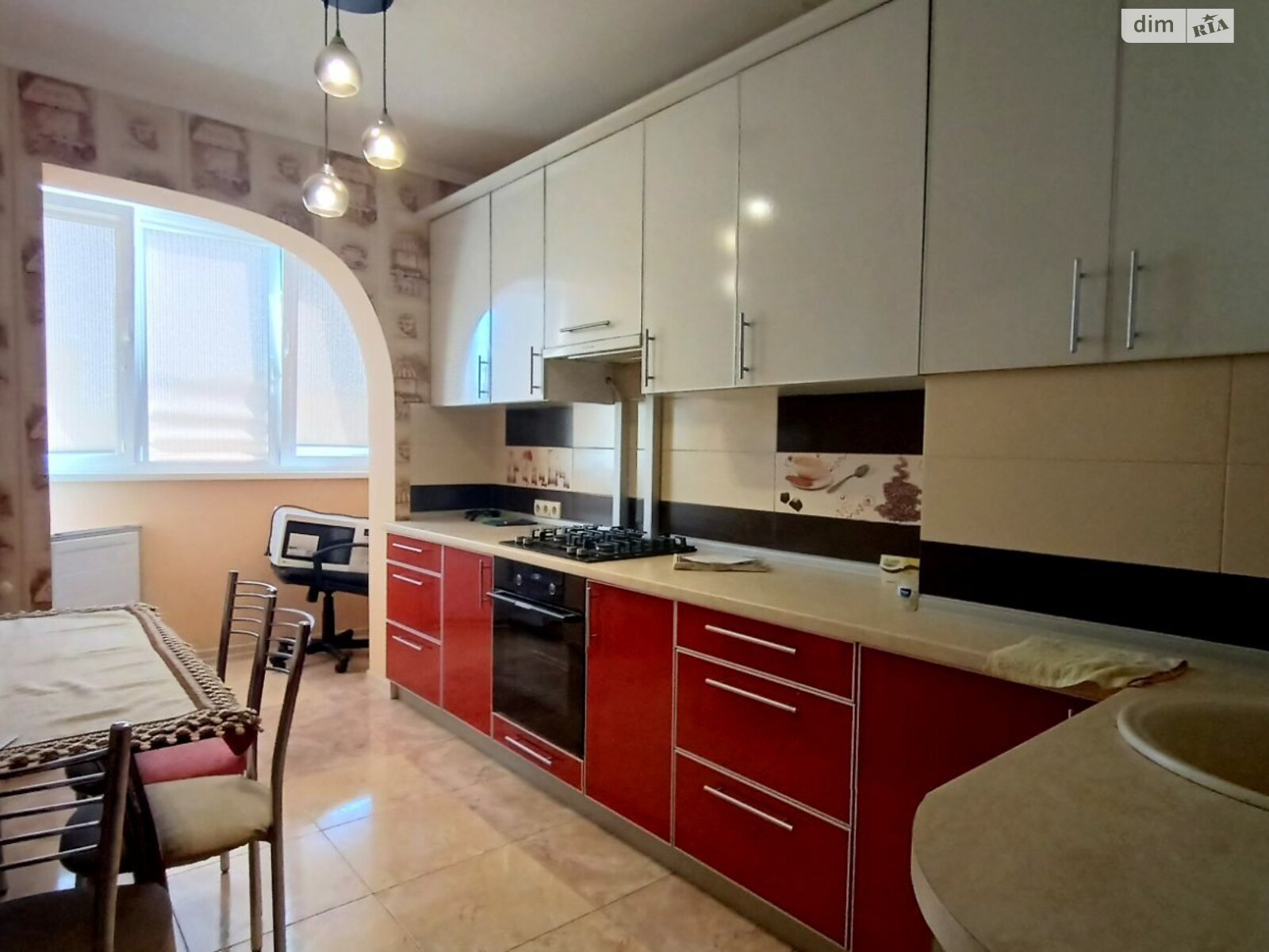 3-Room Apartment at Tairova, Koroleva/Viliamsa Street
