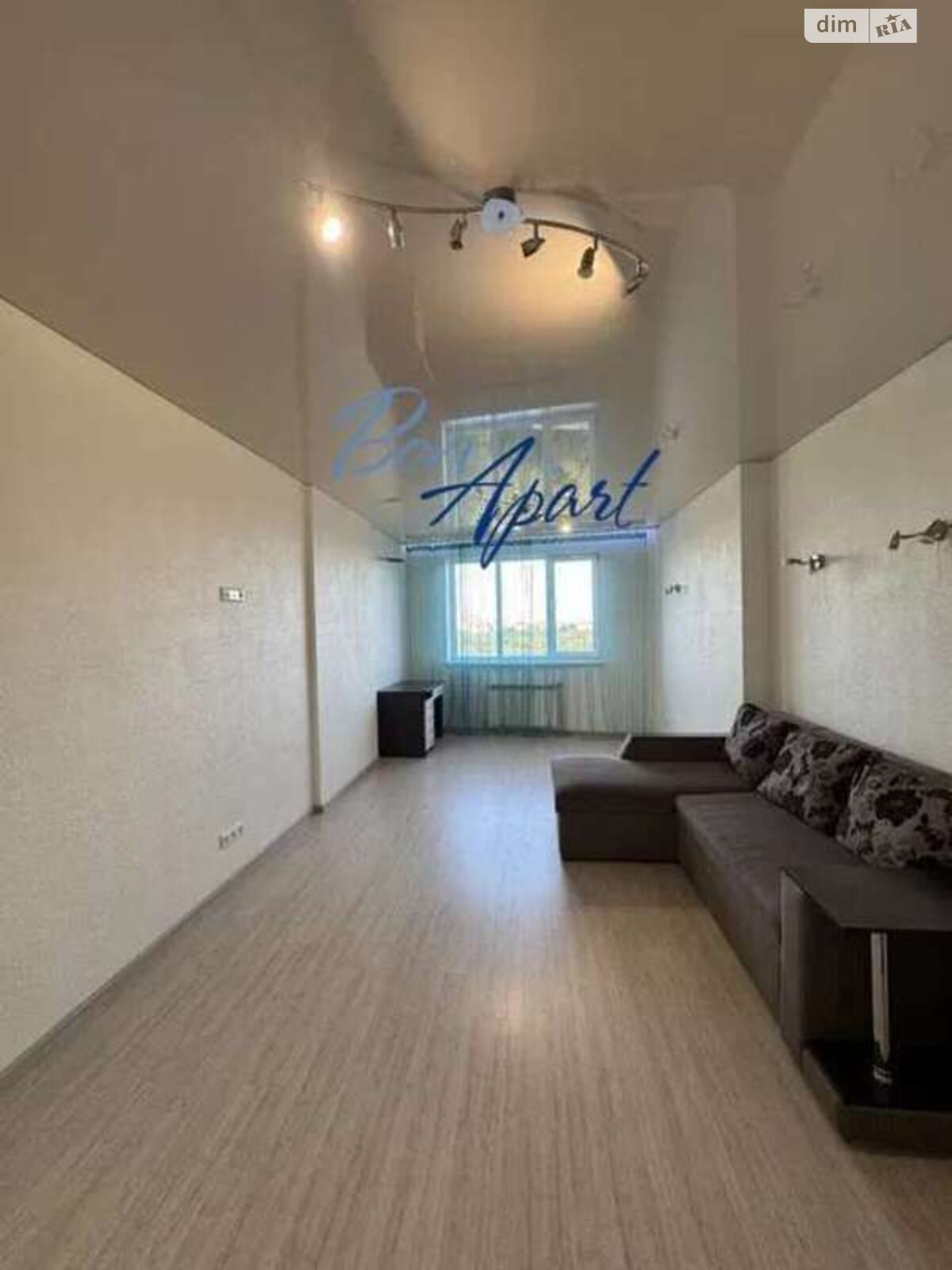 Solo Park Apartment with Modern Design and City View