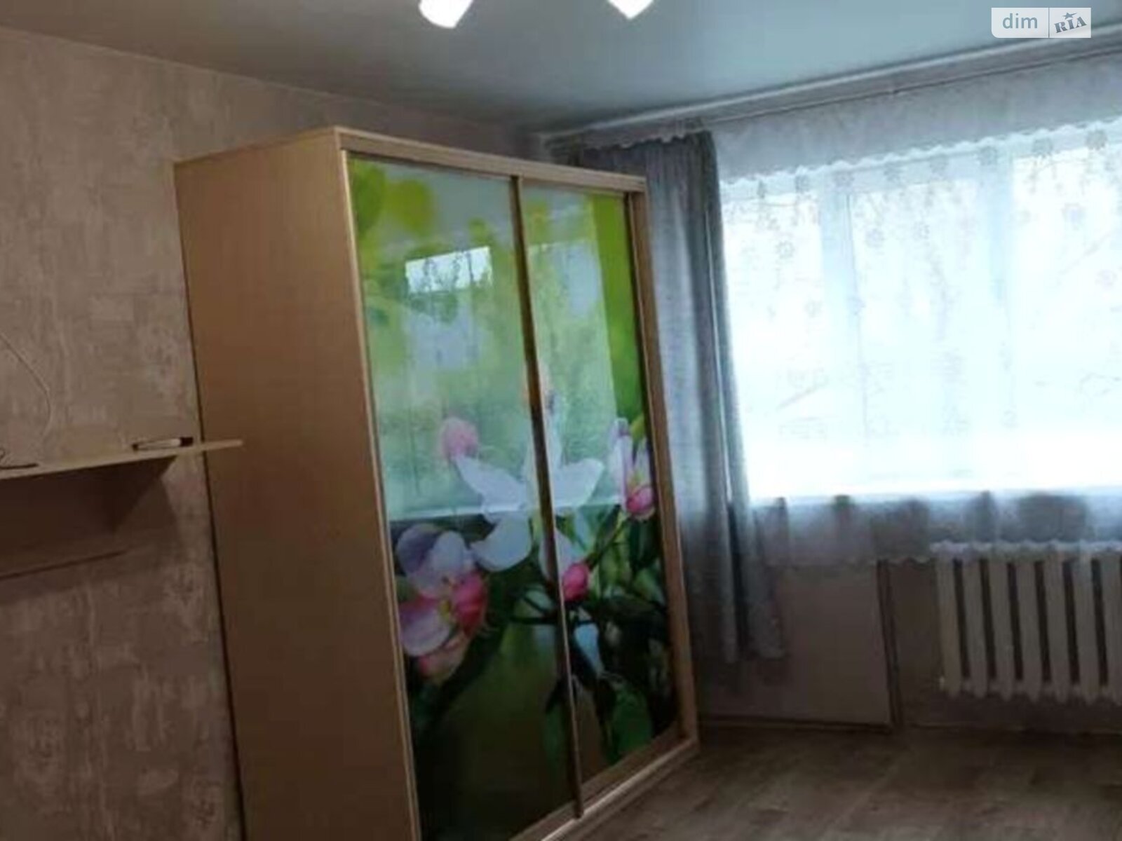 2-Room Apartment on Rabochaya Street with Full Amenities