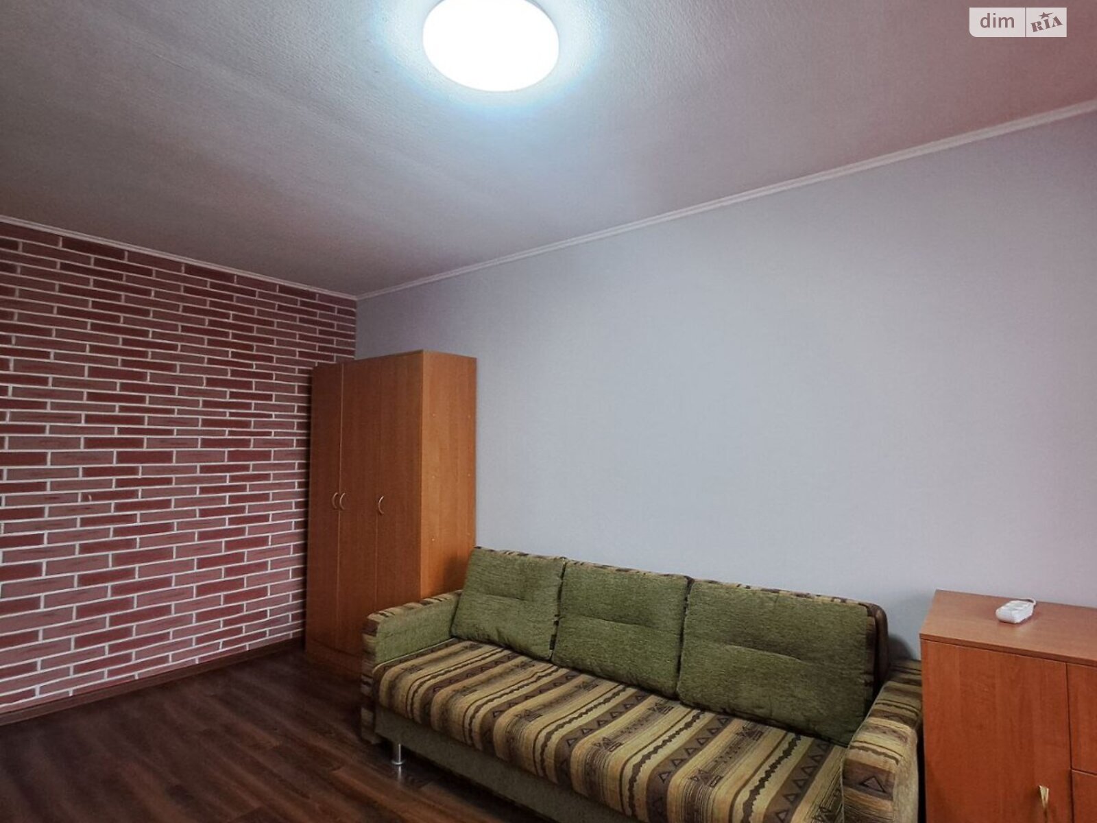 1-Room Apartment on Saltkivka, Near Metro