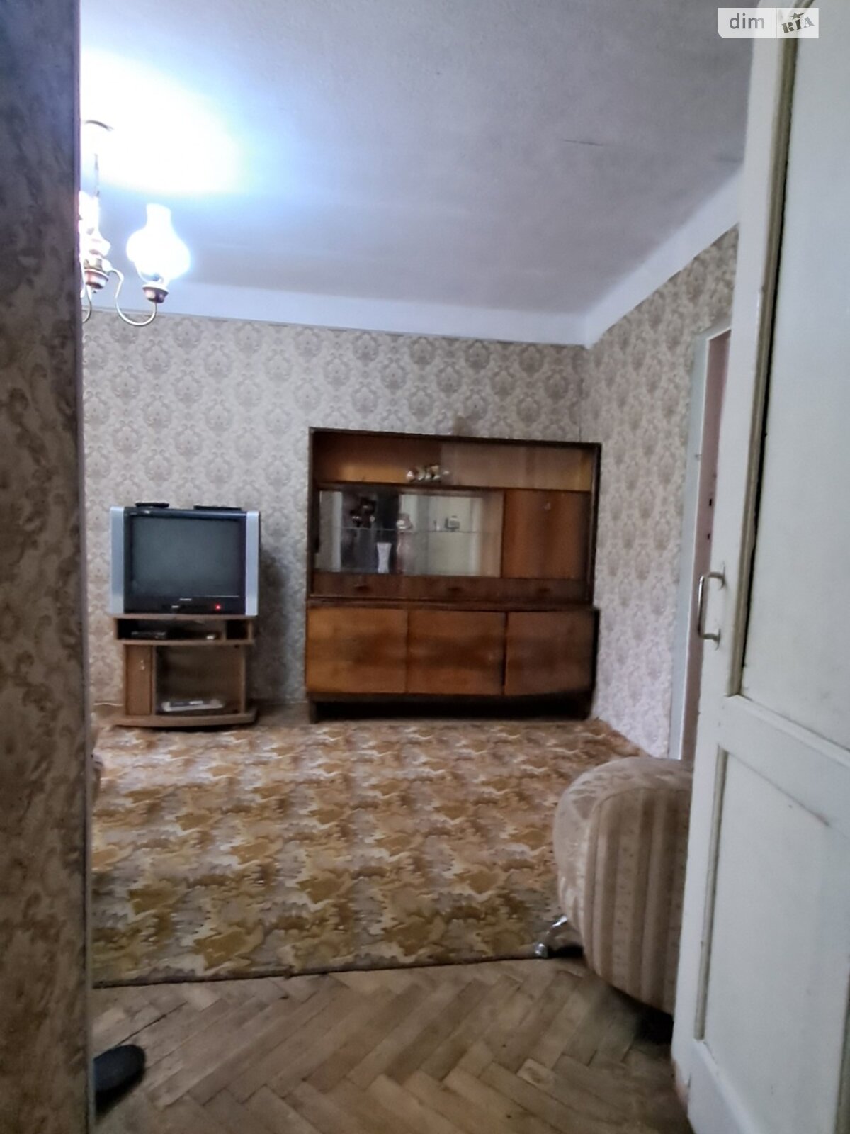 Two-room apartment in Dniprovskyi district, Voskresenskyi Masiv