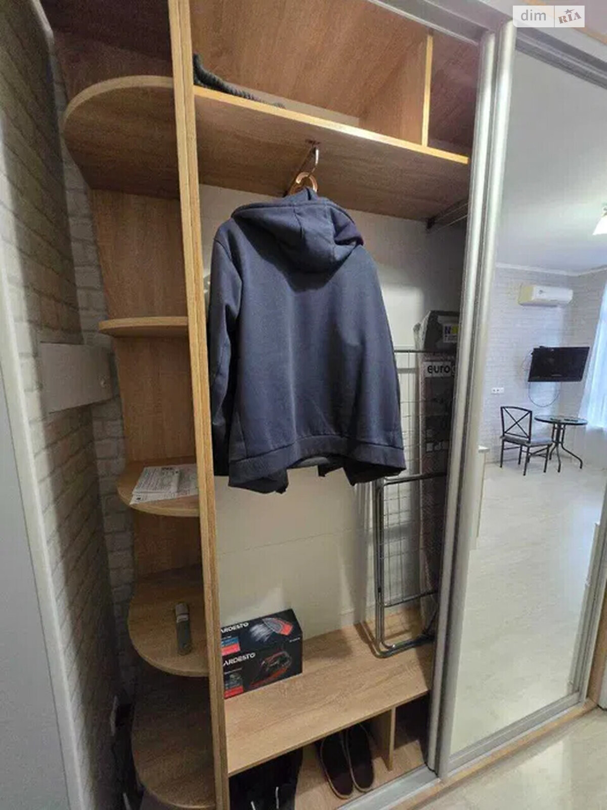 1-Bedroom Apartment on Raketna Street, Well-Equipped with Modern Design