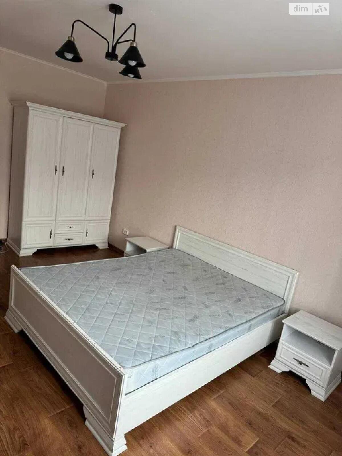 Spacious 1-bedroom apartment with large loggia in Baltiyskiy Lane