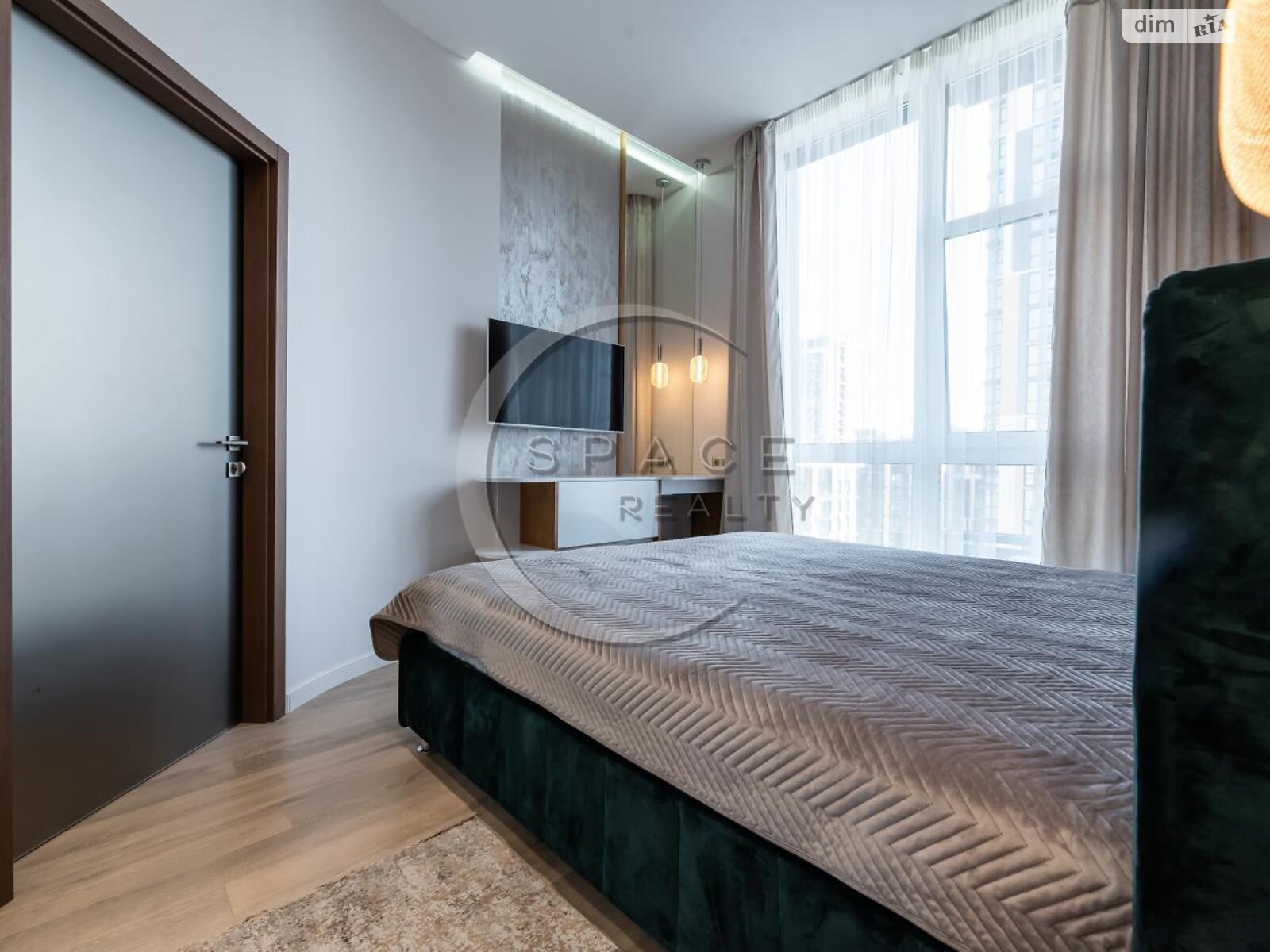 Premium 2-Room Apartment in French Quarter Residential Complex