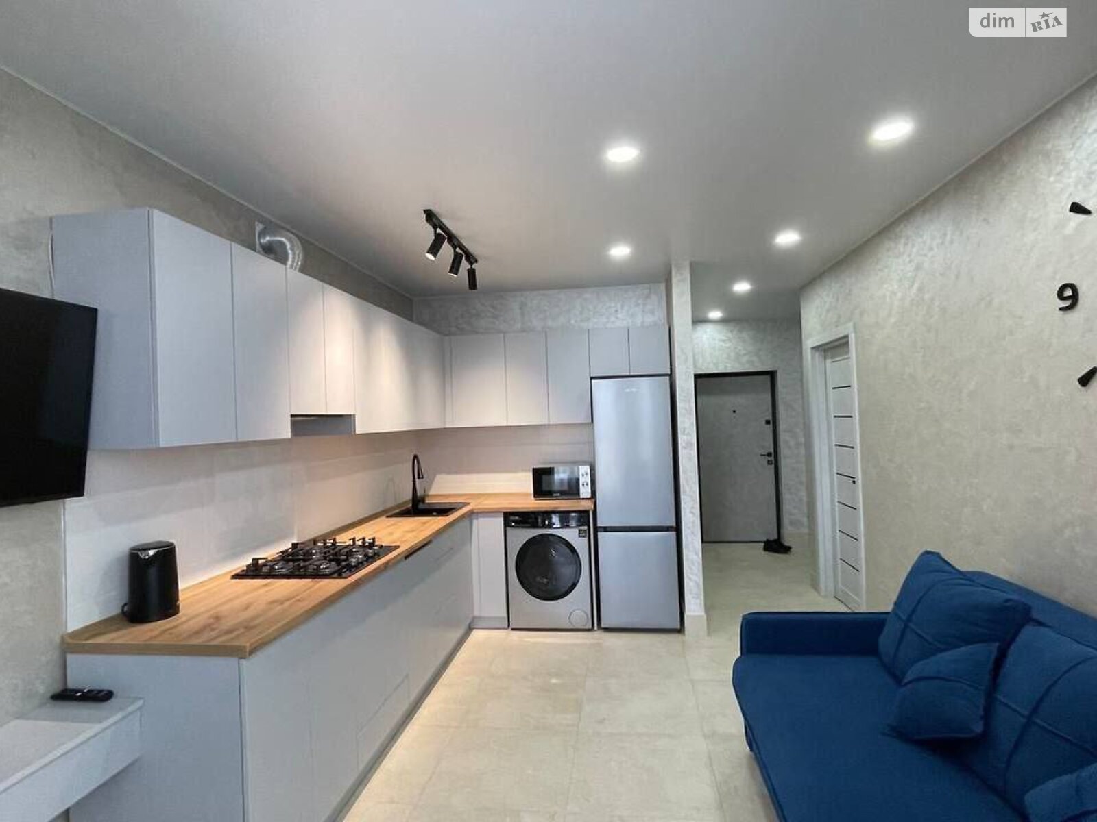 2-Room Apartment in Dubinina Complex, Heroiv Spasateliv Street