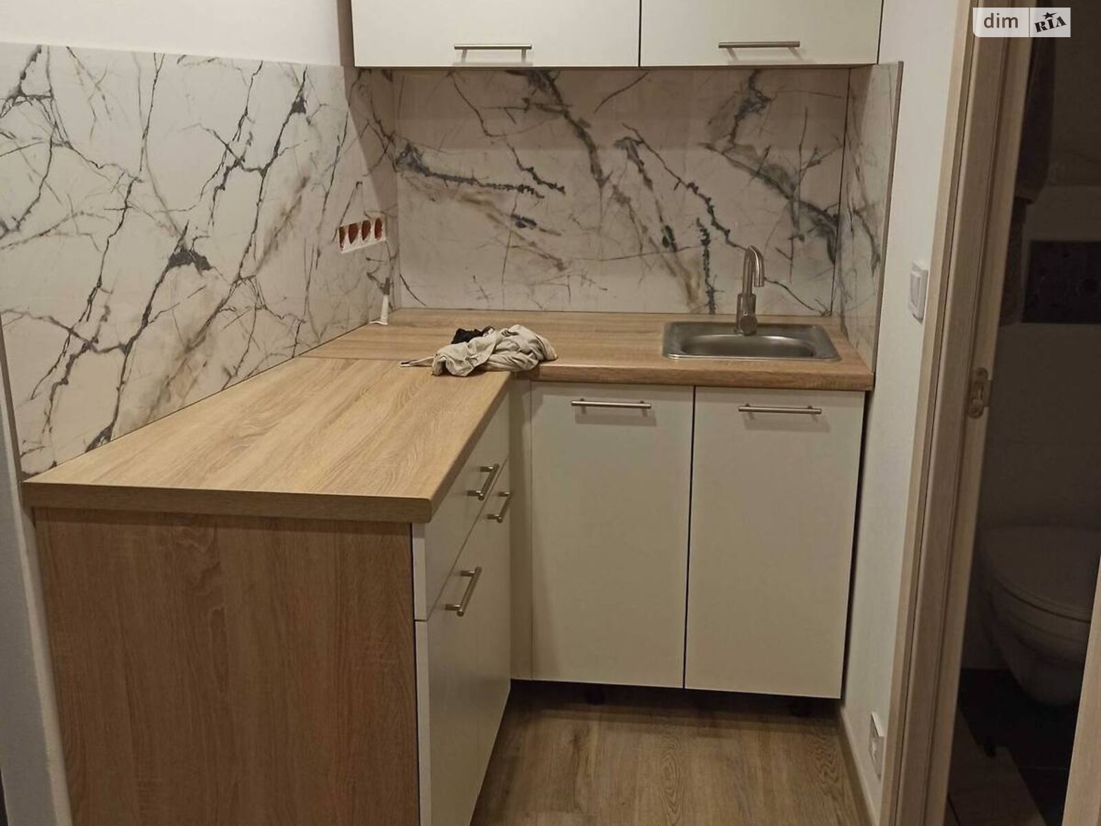 City Center Studio Apartment with Full Amenities