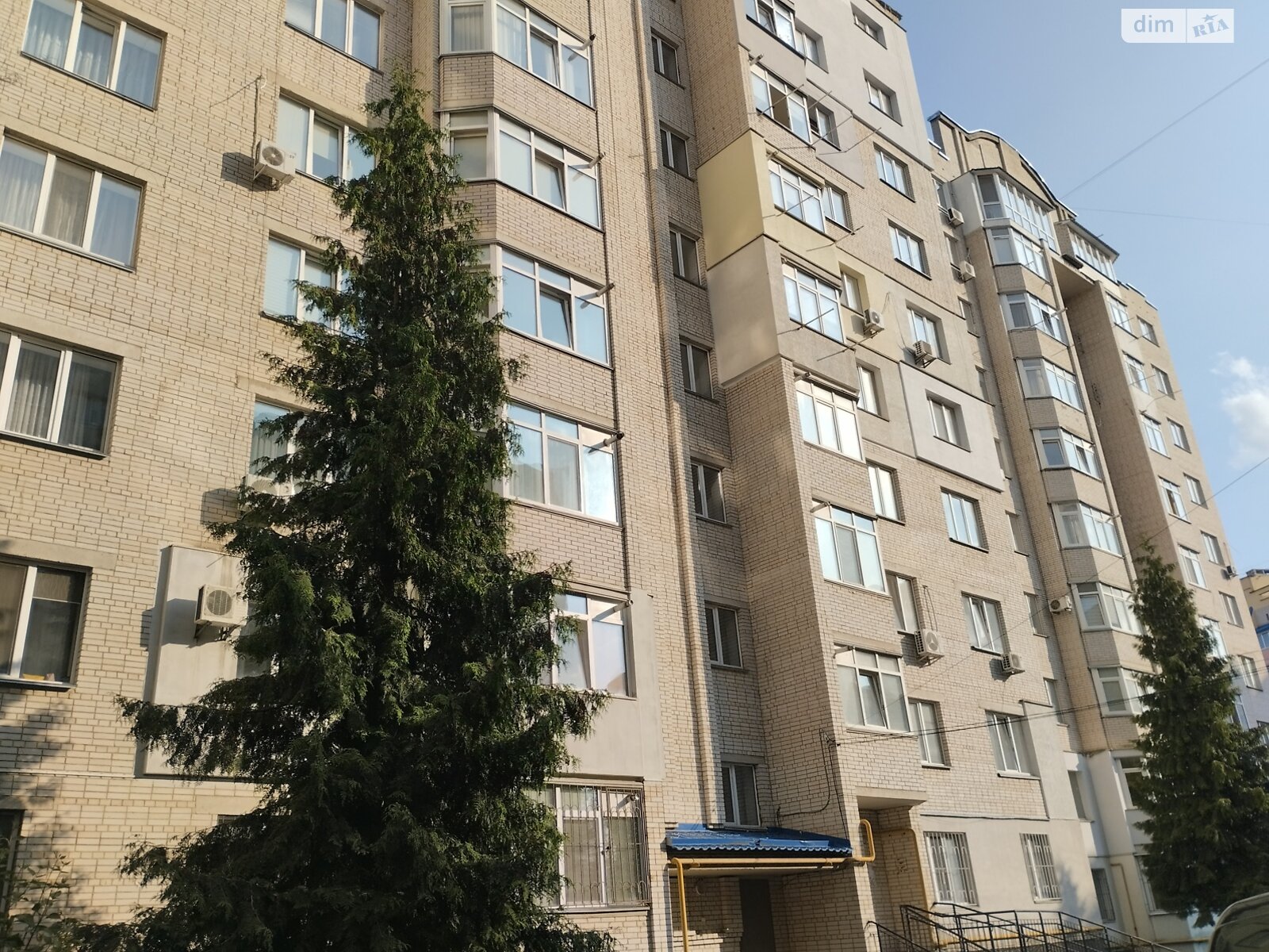 Повністю мебльована квартира у місті Поділ з євроремонтом та автономним опаленням