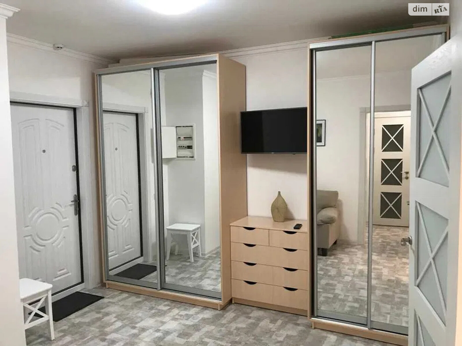 Comfortable 1-Room Apartment in S. Danchenka 5, 12th Floor
