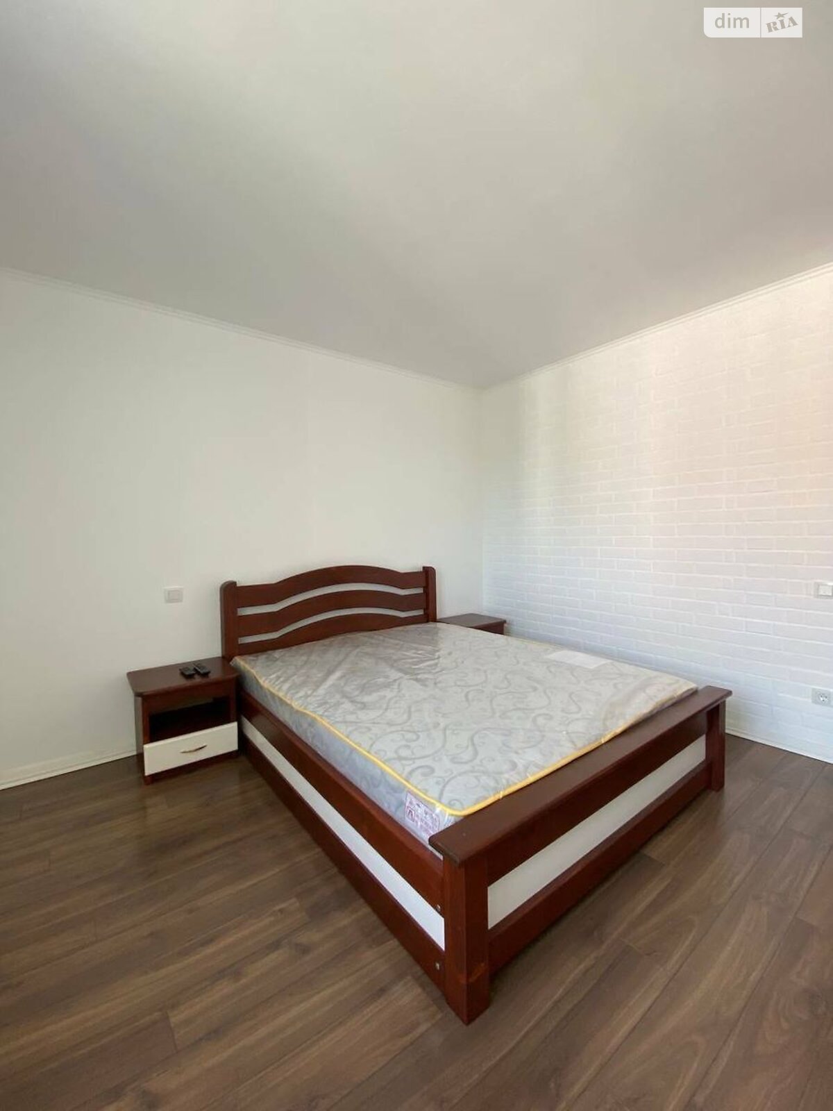 2-Room Apartment on Bagaliya Street, New Building, Renovated