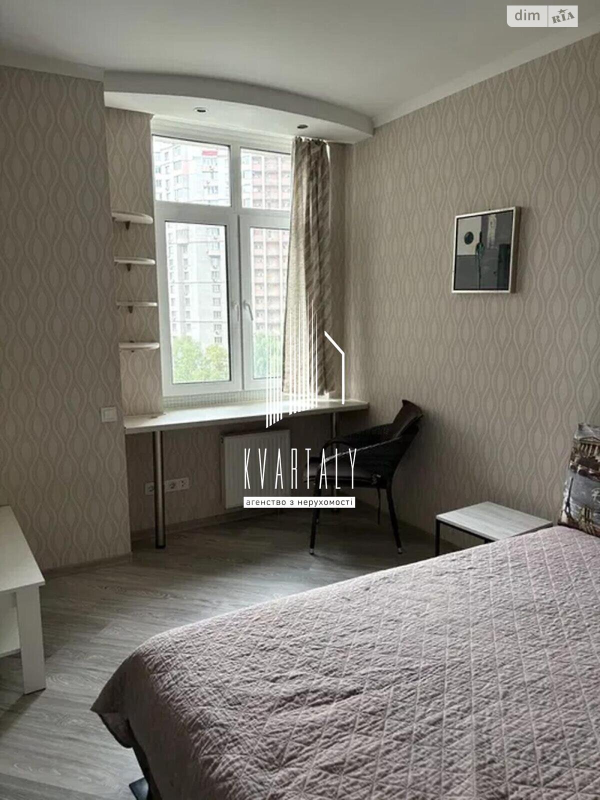 1-bedroom apartment on Akhmatova Anna Street, 7th floor, well-equipped