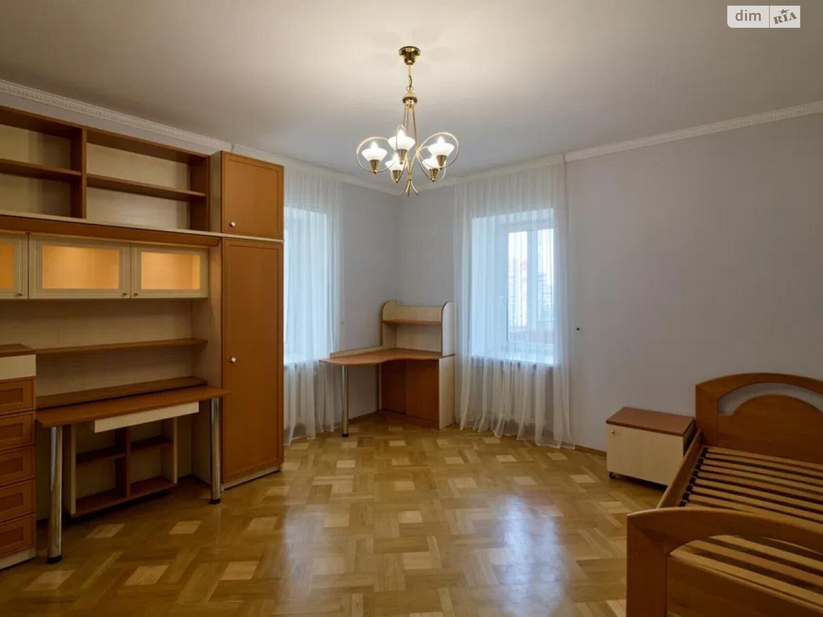 Spacious 3-Room Apartment near Obolon Embankment