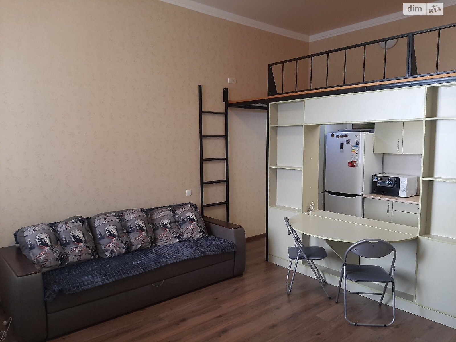 Cozy Fully Furnished Apartment in Convenient Location