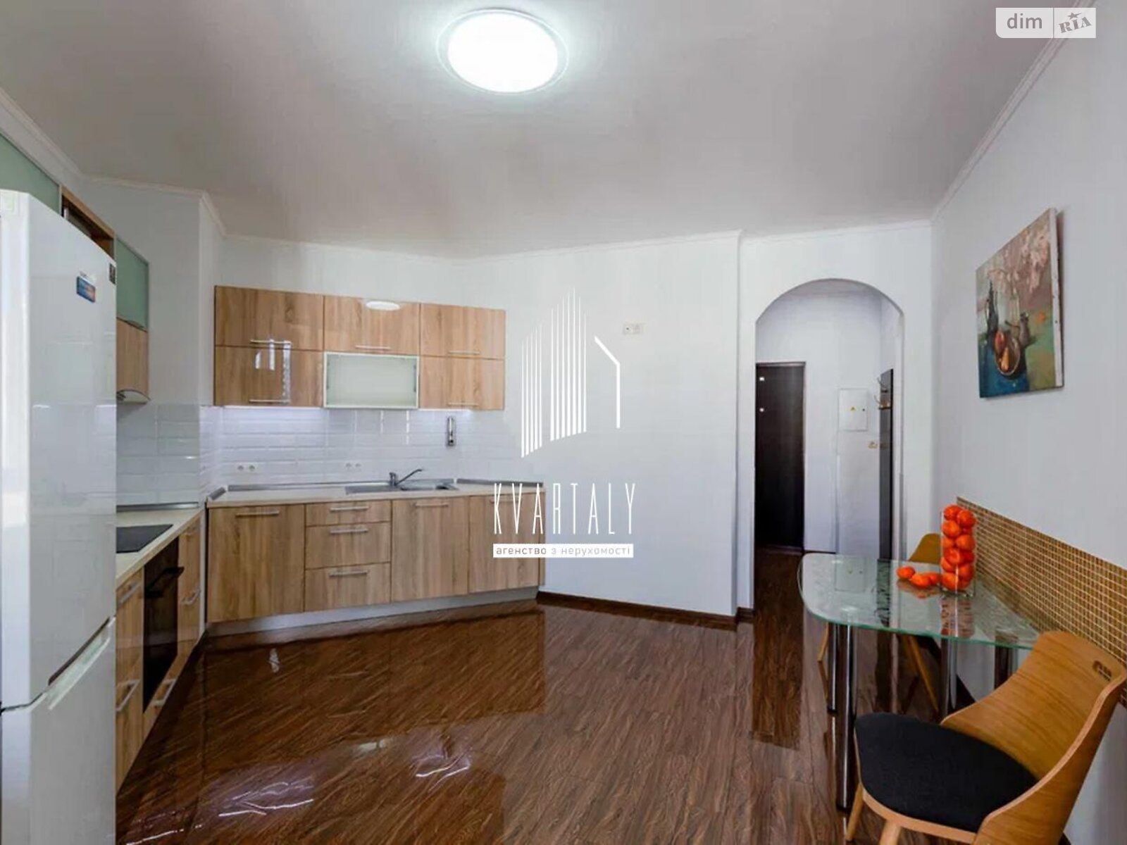 1-bedroom apartment on Anna Akhmatova Street, well-equipped and bright