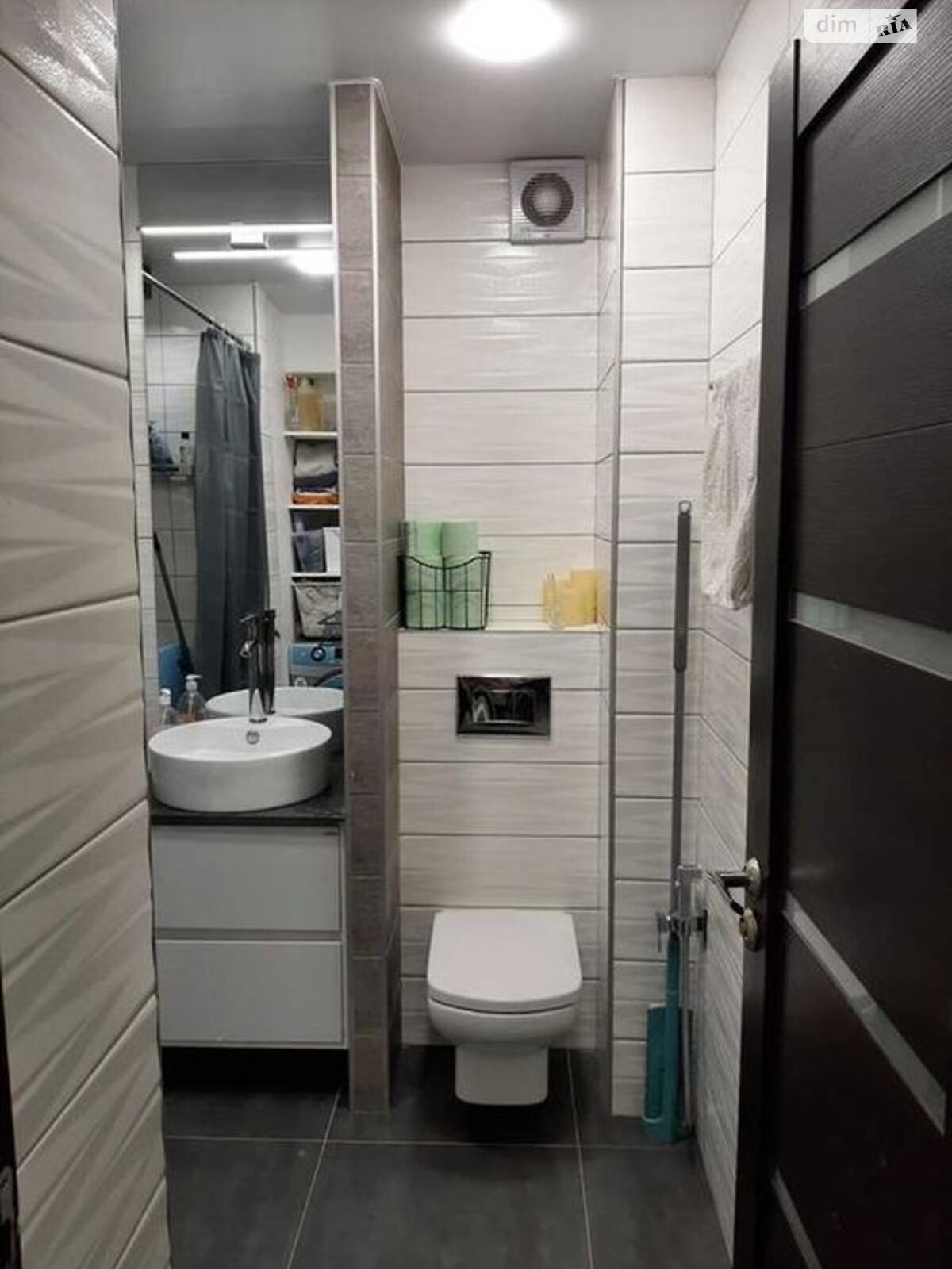 1-bedroom apartment near Vasylkivska metro, close to public transport