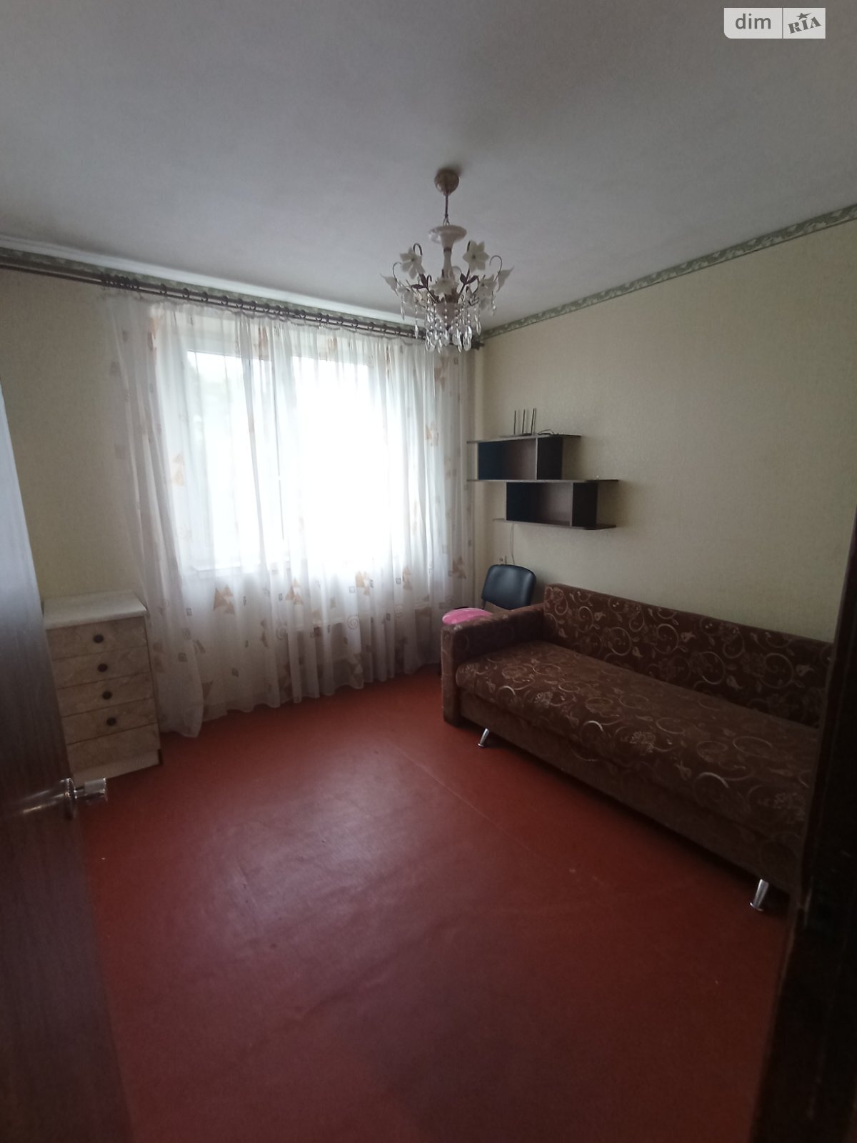 2-Room Apartment near Metro with Comfortable Furnishings