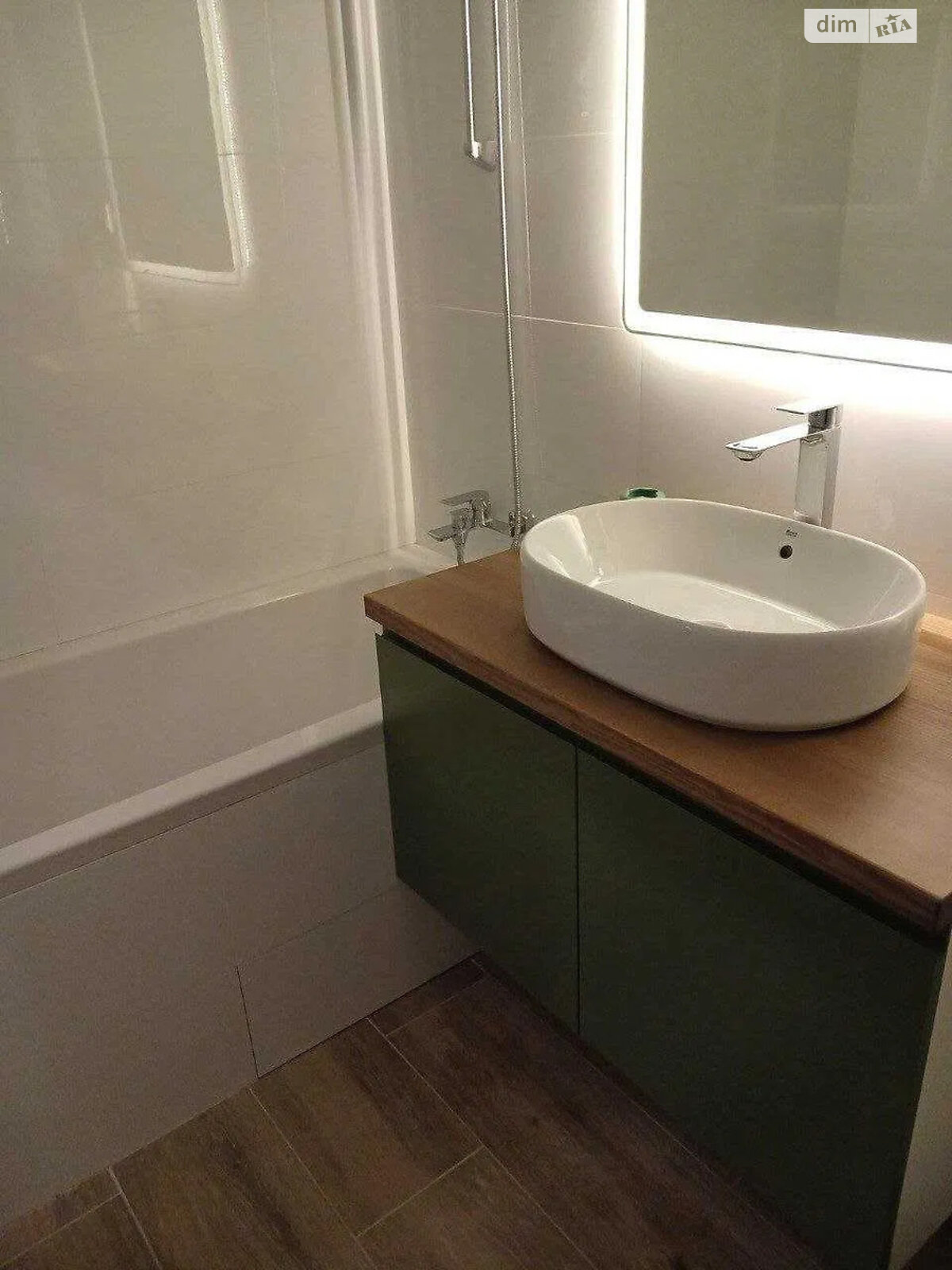 1-Bedroom Apartment in Vyhovskoho Street, Varshavsky Plus Complex