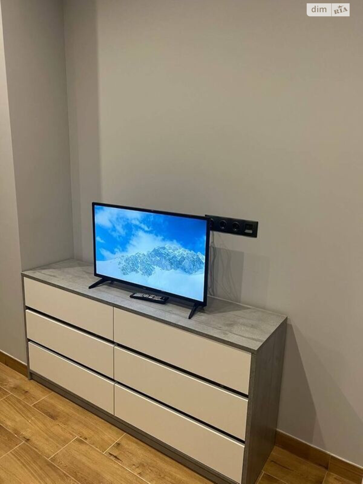 1-Bedroom Designer Apartment on 17th Floor in Kyiv