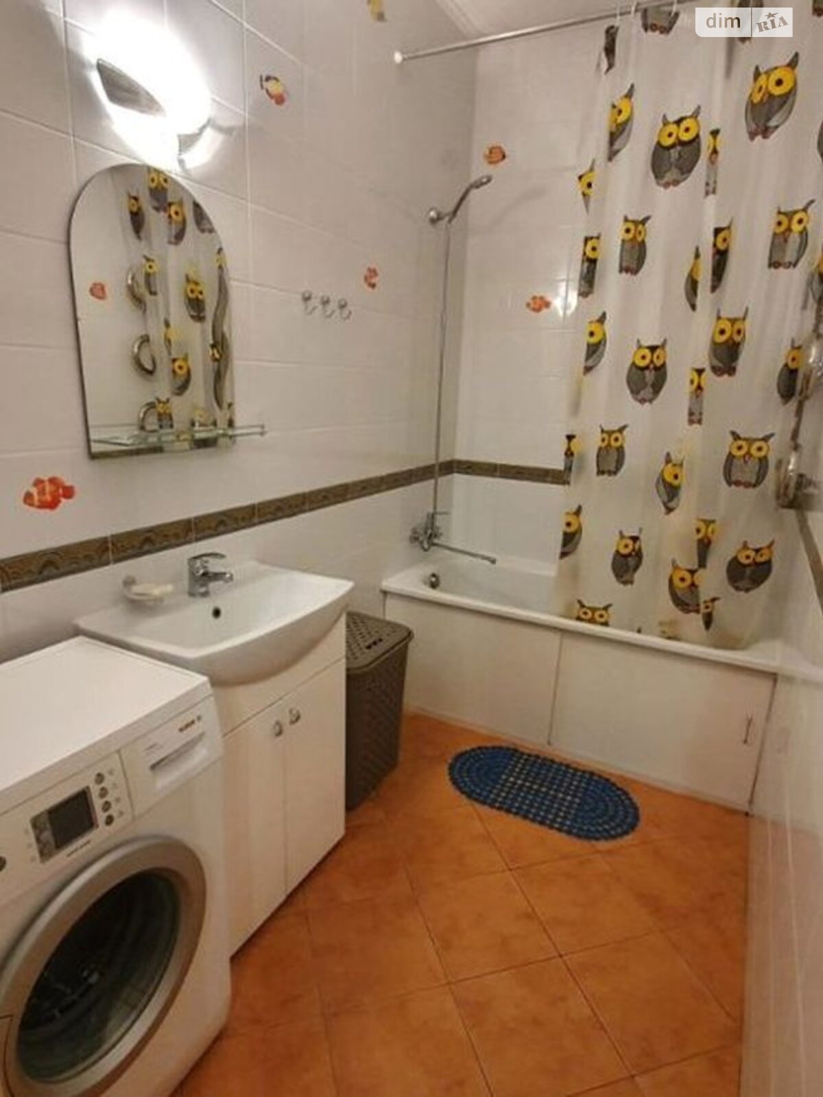 Family-Friendly Apartment with Designer Renovation and Modern Amenities