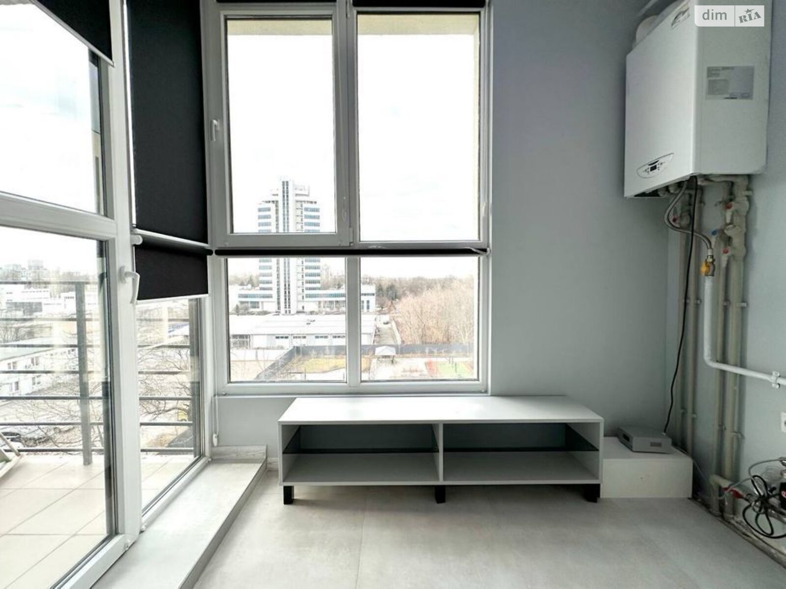 1-Room Business-Class Apartment in Dubinina Complex