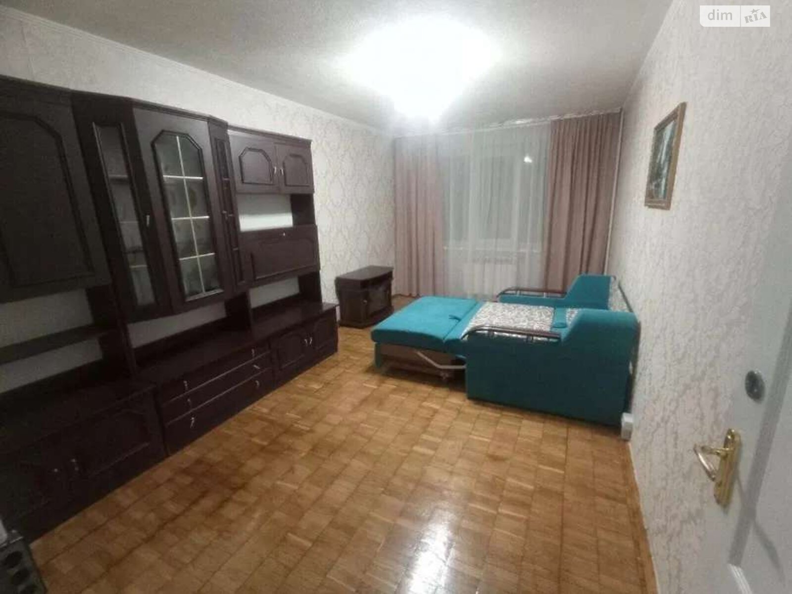 One-bedroom apartment near Olimpiyska Metro, Batiyeva Hora district