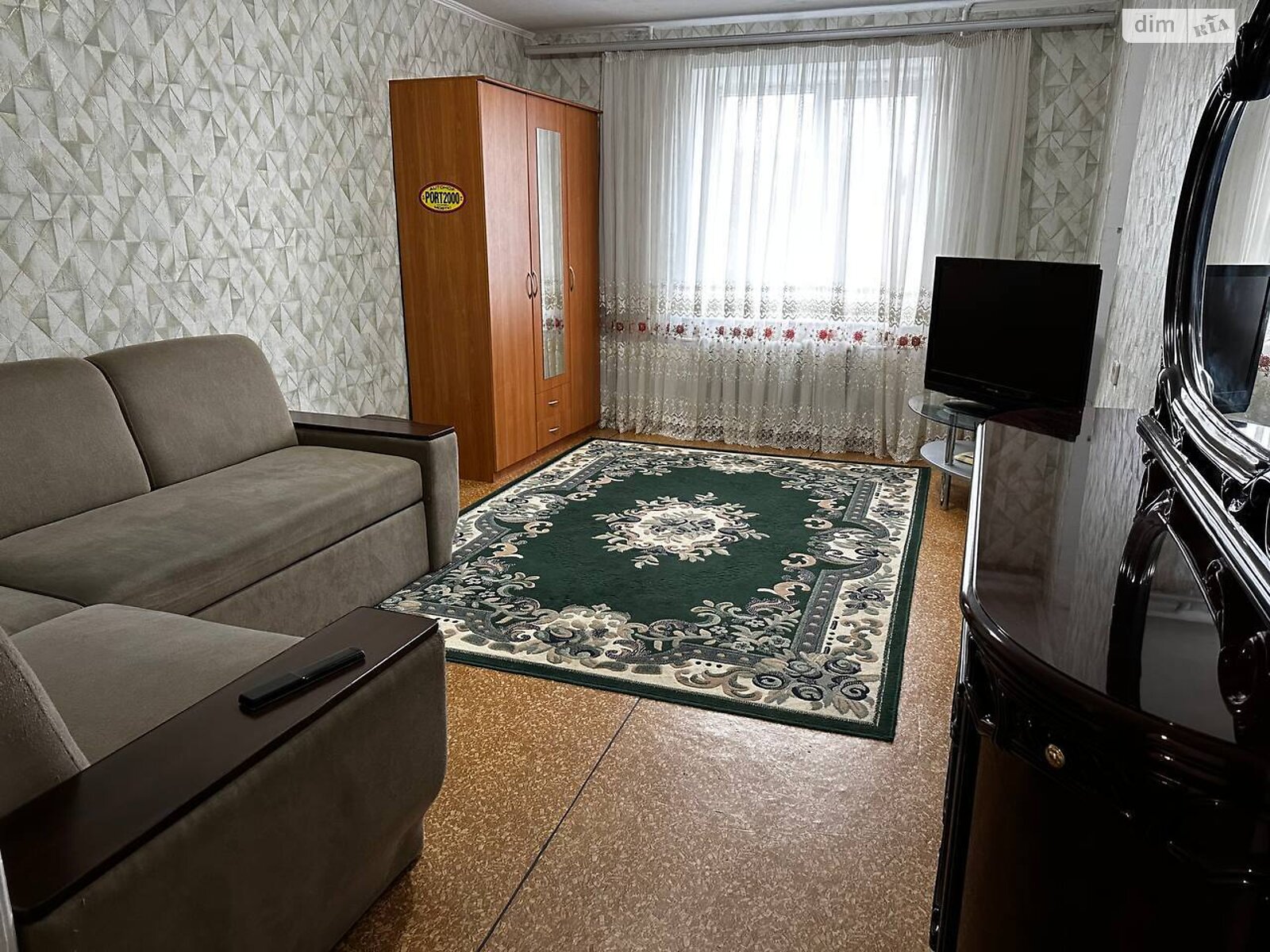 1-bedroom apartment on Zarichanska Street near Electronika, Exhibition area