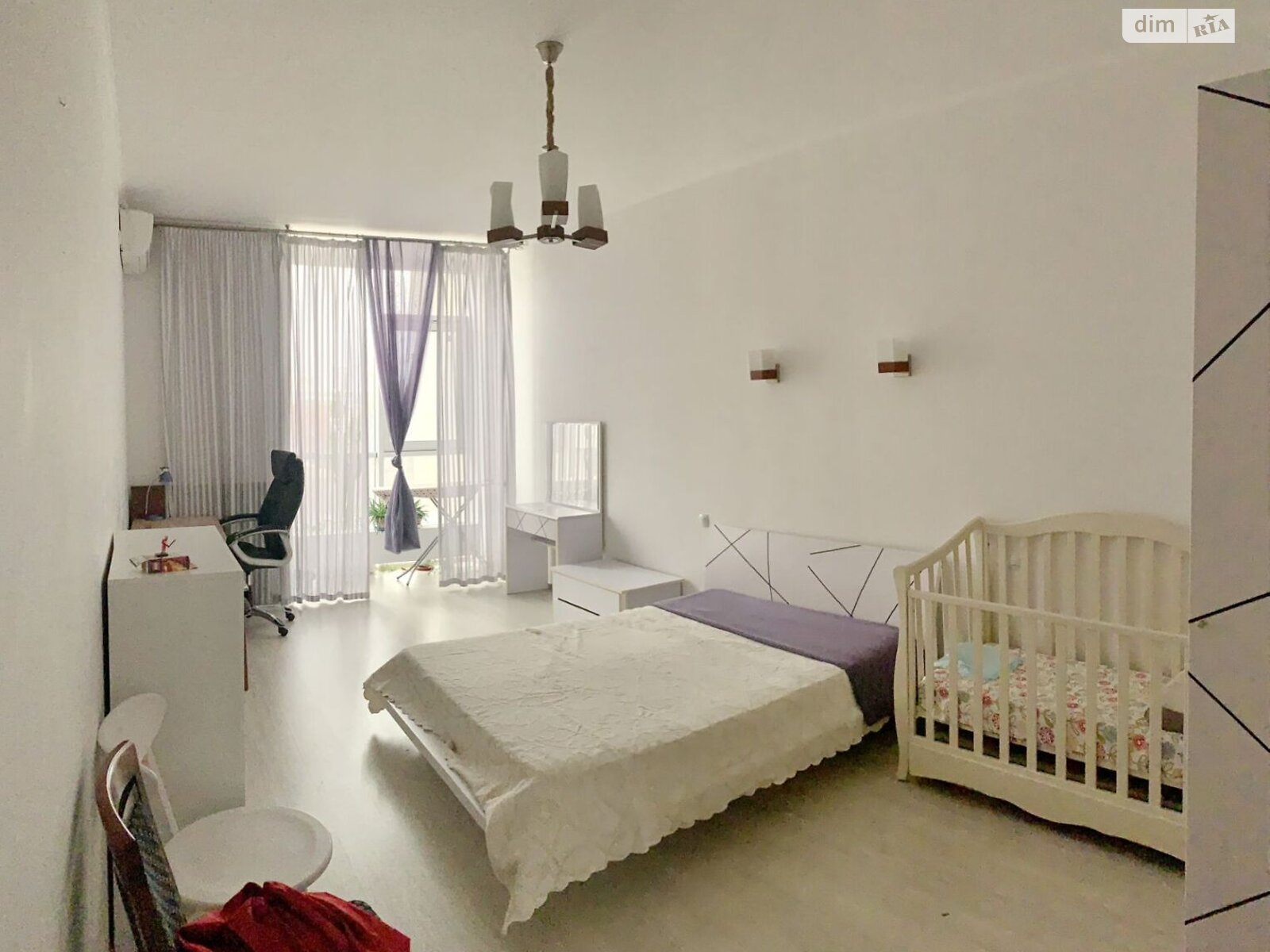 2-Bedroom Apartment with Sea View on French Boulevard