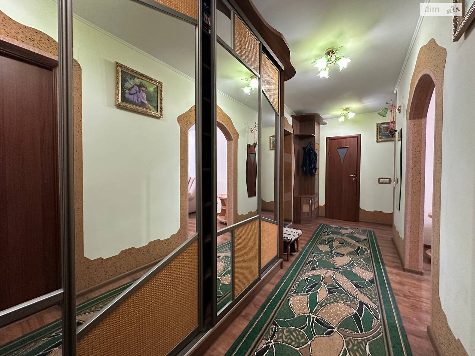 Cozy 1-Room Apartment on Nadrechna Street