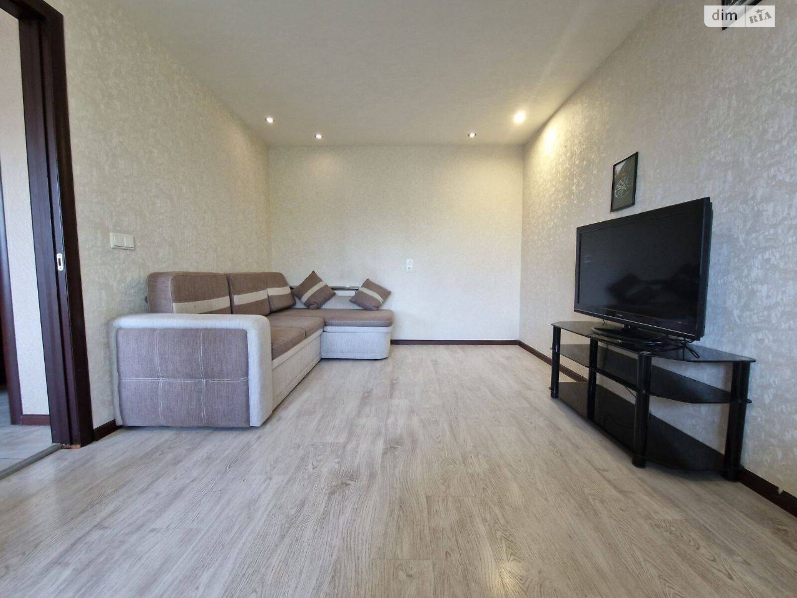 1-Bedroom Apartment near Victory Neighborhood