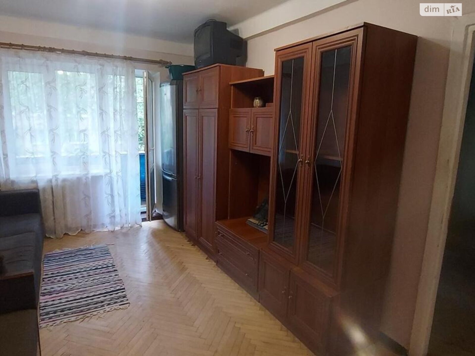 Comfortable apartment in brick building on low floor