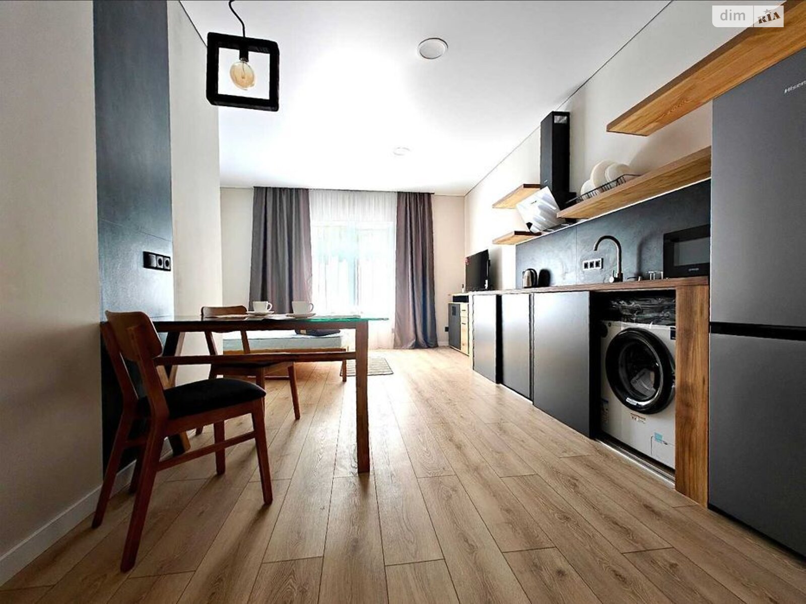 Modern Compact Studio Apartment with Smart Storage Solutions