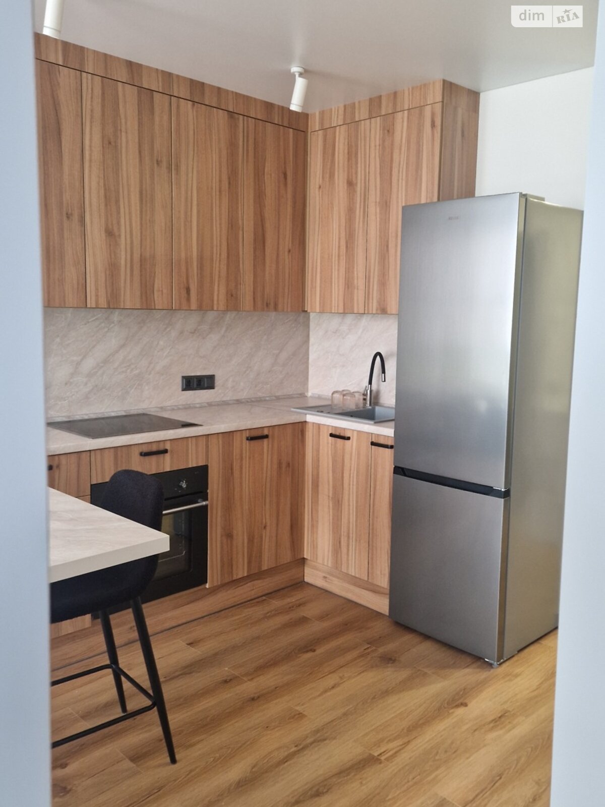 Spacious 1-Bedroom Apartment in Medovy Residential Complex
