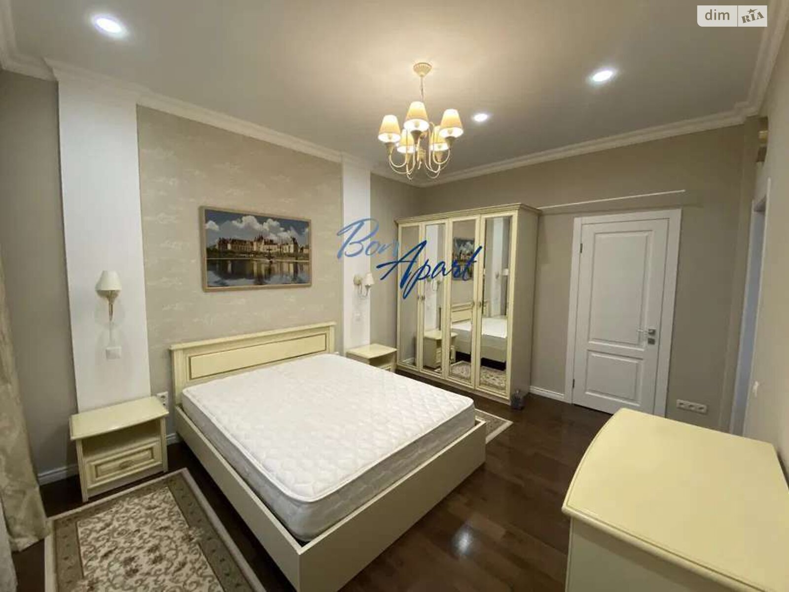 Beautifully Designed Apartment near Goloseyevsky Park and Metro
