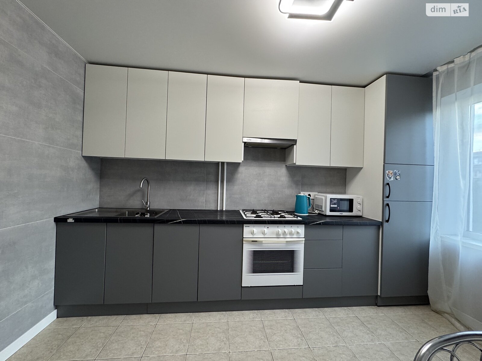 1-Room Apartment on Manuilovsky Avenue, Convenient Location