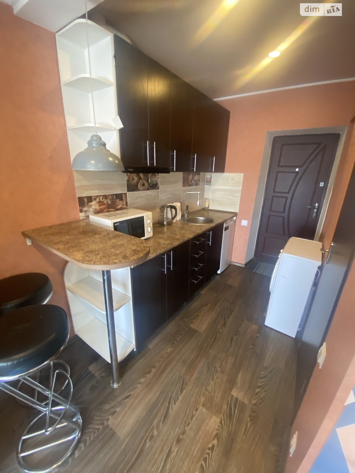 1-Room Smart Apartment in Left Bank, Industrial District