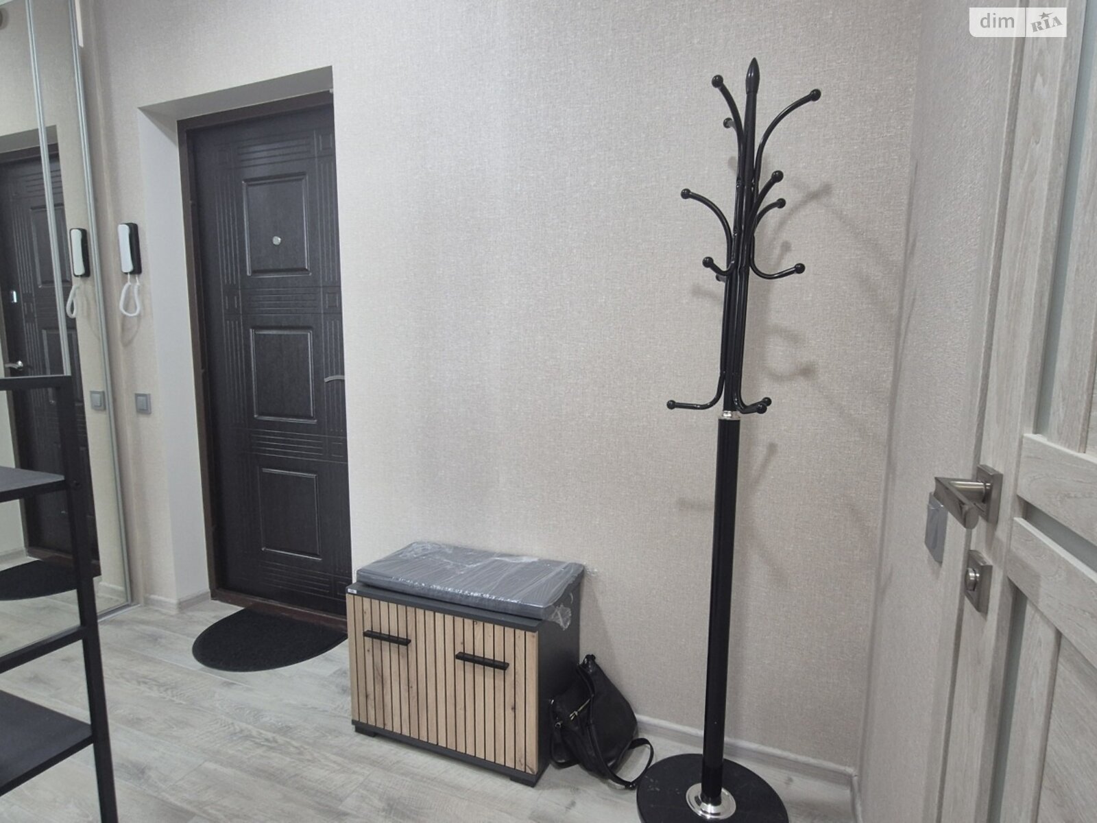 One-bedroom apartment in new building on Kostandy Street, 10th floor, near Southern Market