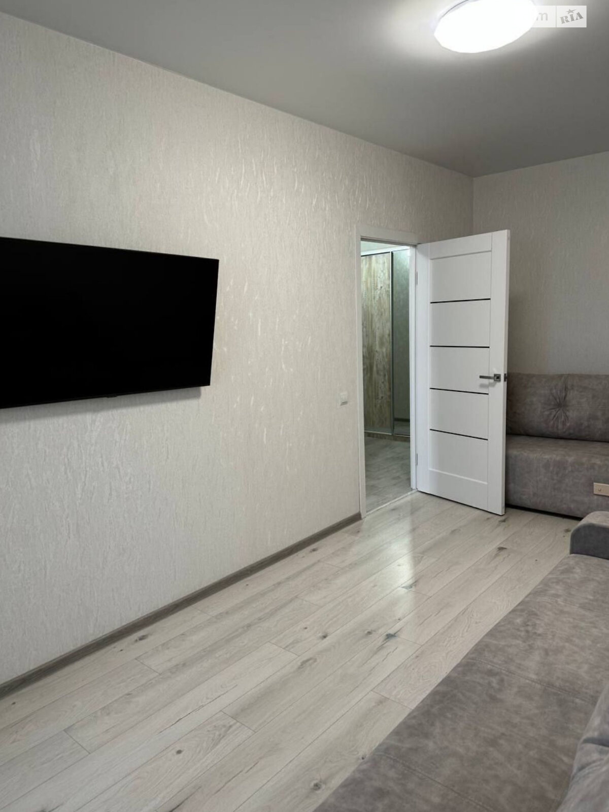 1-Bedroom Apartment in City Center with Quality Renovation