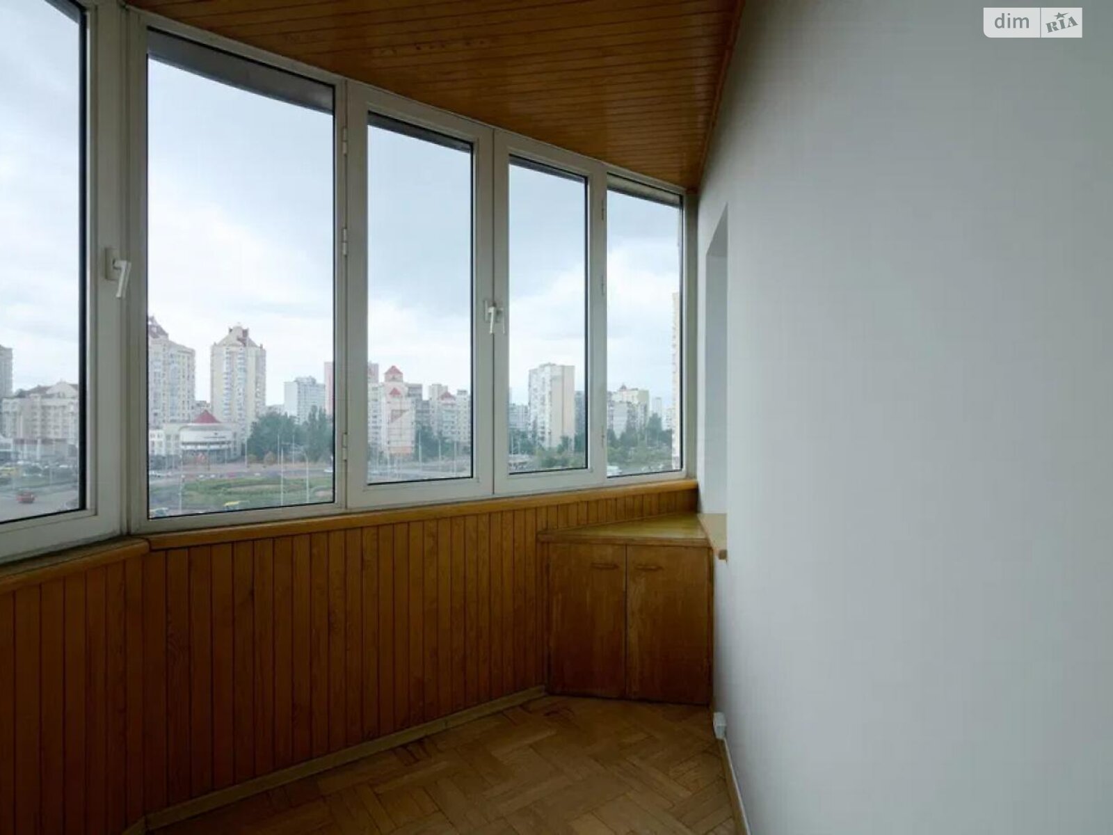 Spacious 3-Room Apartment near Obolon Embankment