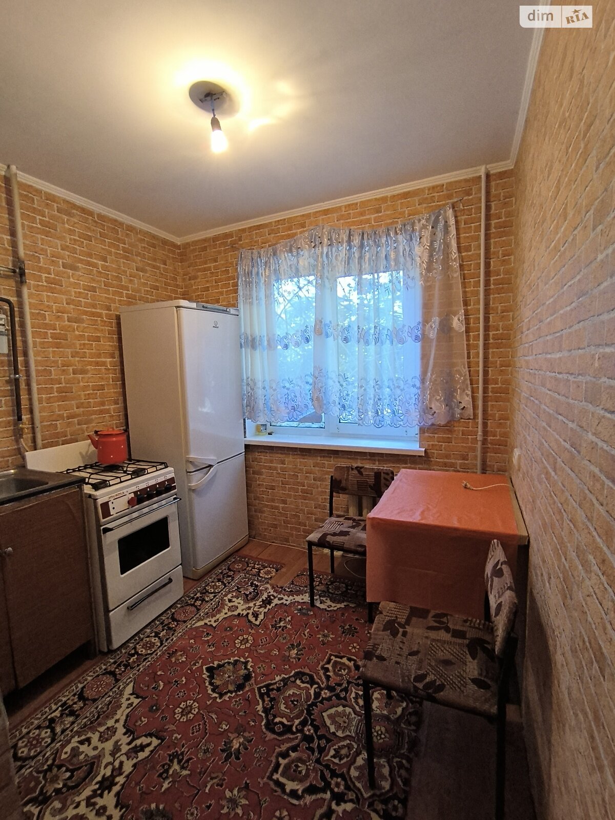 1-Room Apartment on B. Khmelnitsky Street, Ground Floor, Quiet Area