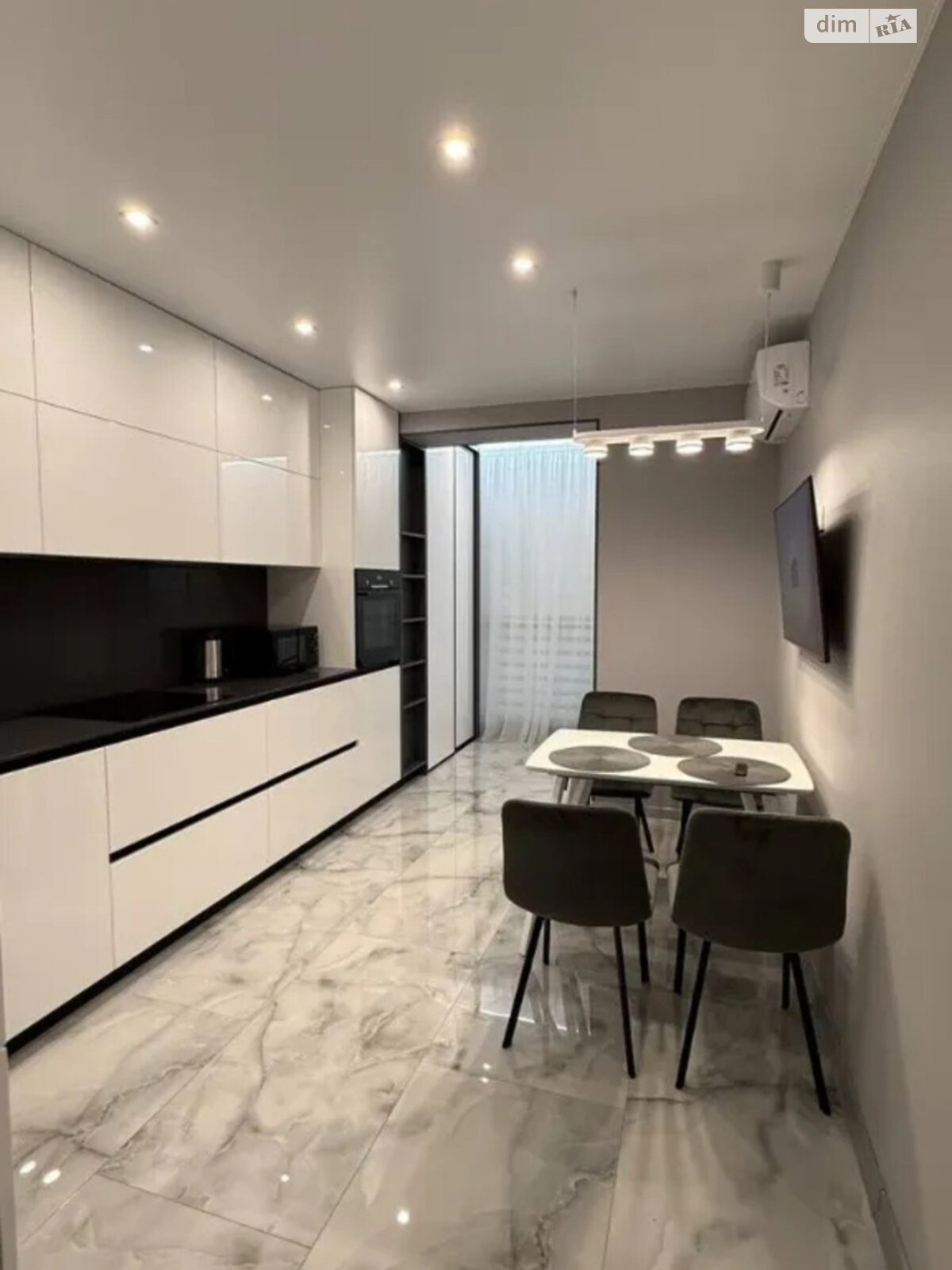 Modern Apartment in Dnipro with Designer Interior