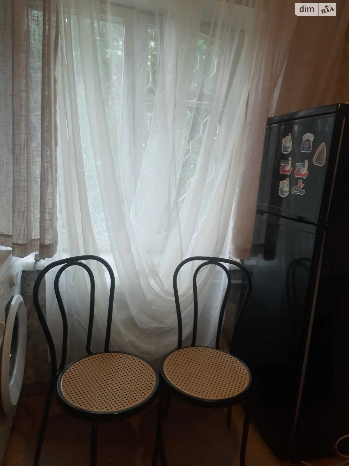Apartment on Vasylkivska Street with Parquet Floors and Corner Sofa