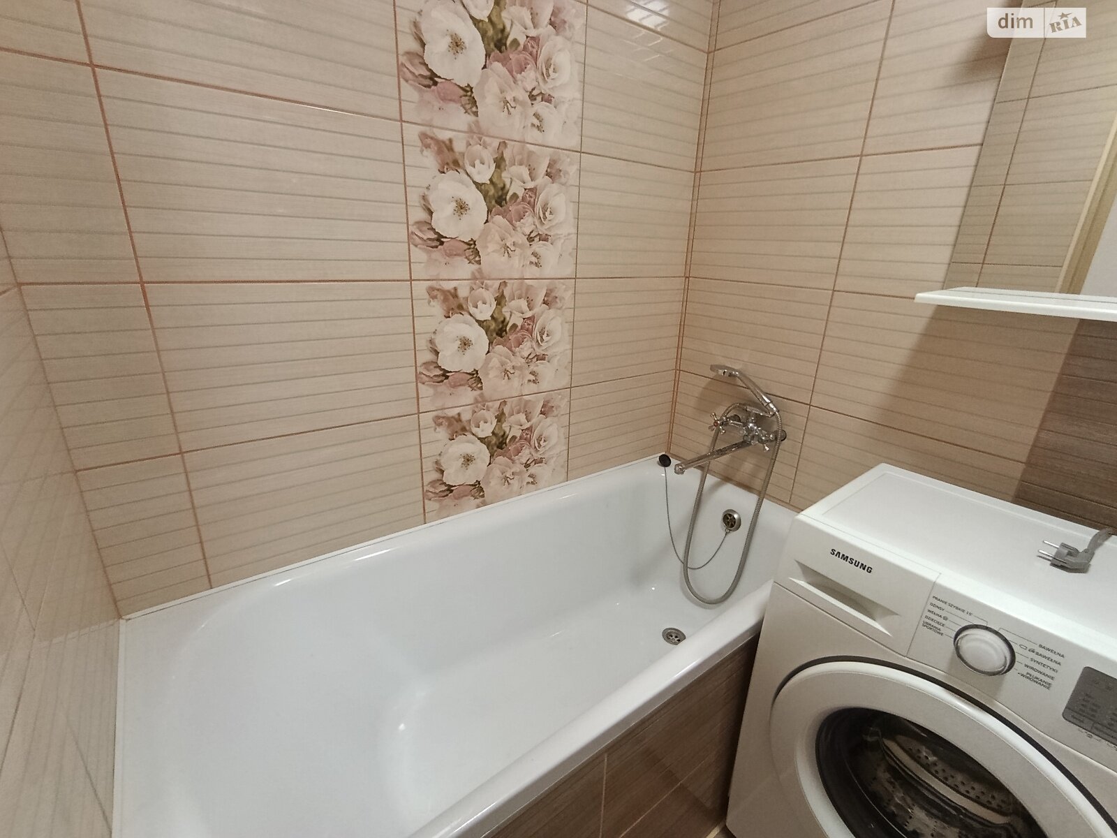 Renovated apartment in prestigious district, suitable for working girl or couple
