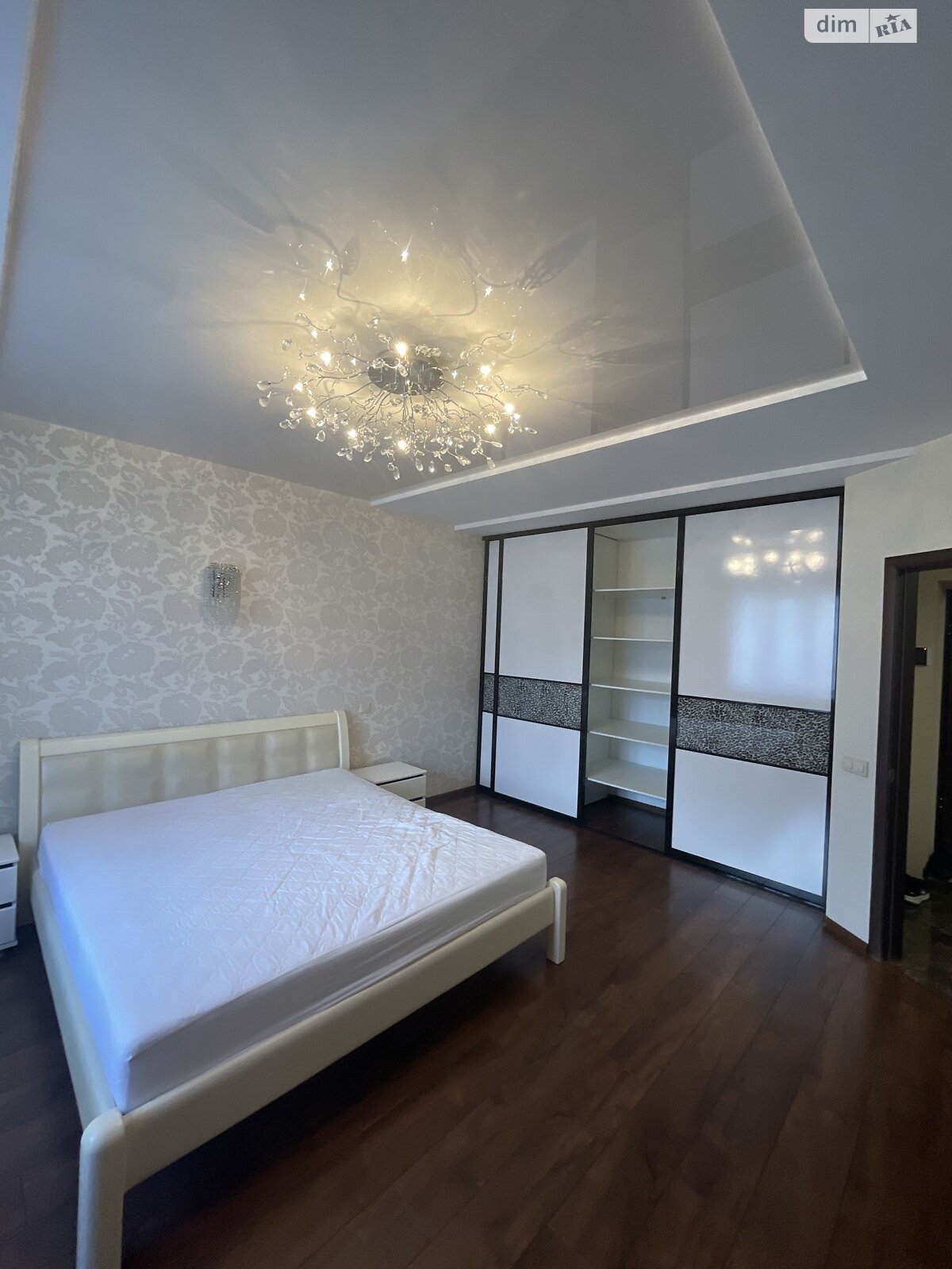 2-Room Apartment on 7th Floor with Designer Interior
