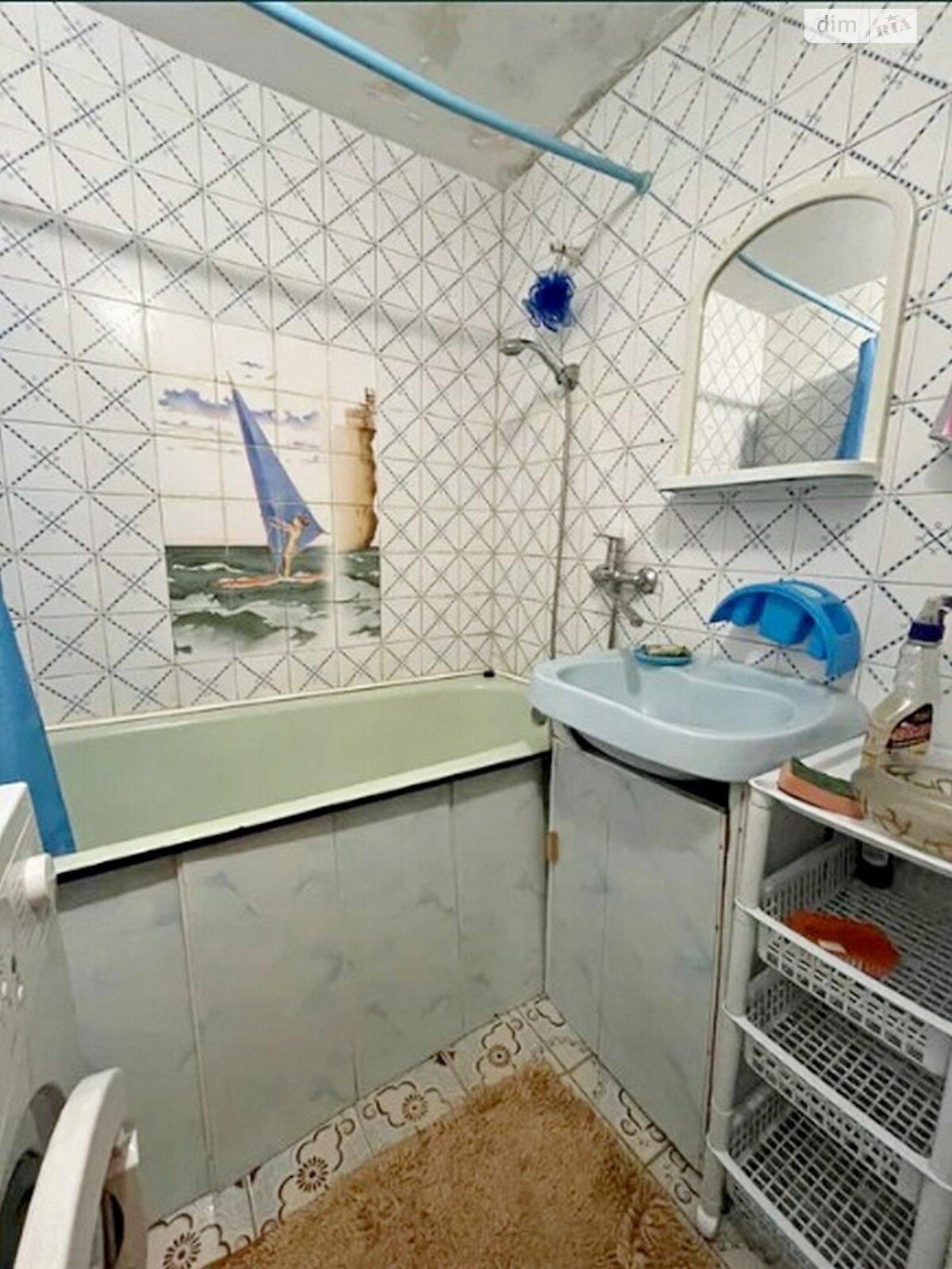 Черемушки ауданындағы бір бөлмелі пәтер, Малиновский базарының жанында