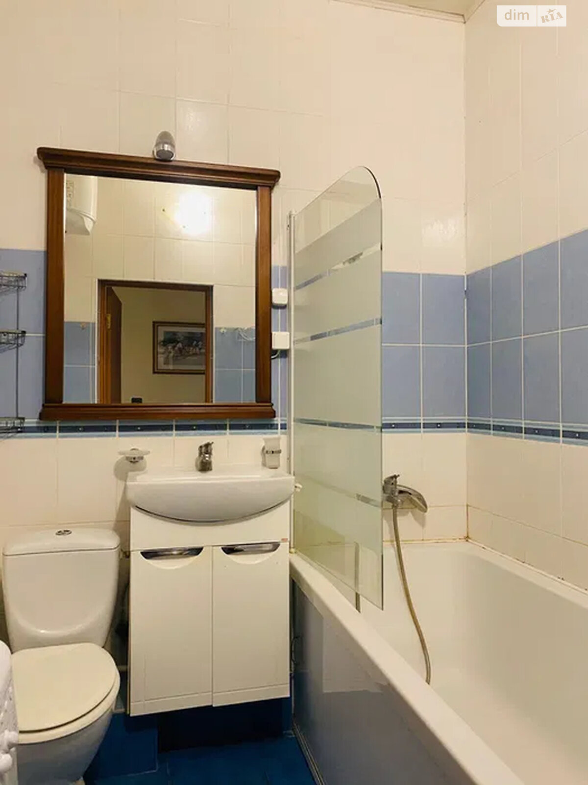 2-Room Apartment with Designer Renovation near City Center