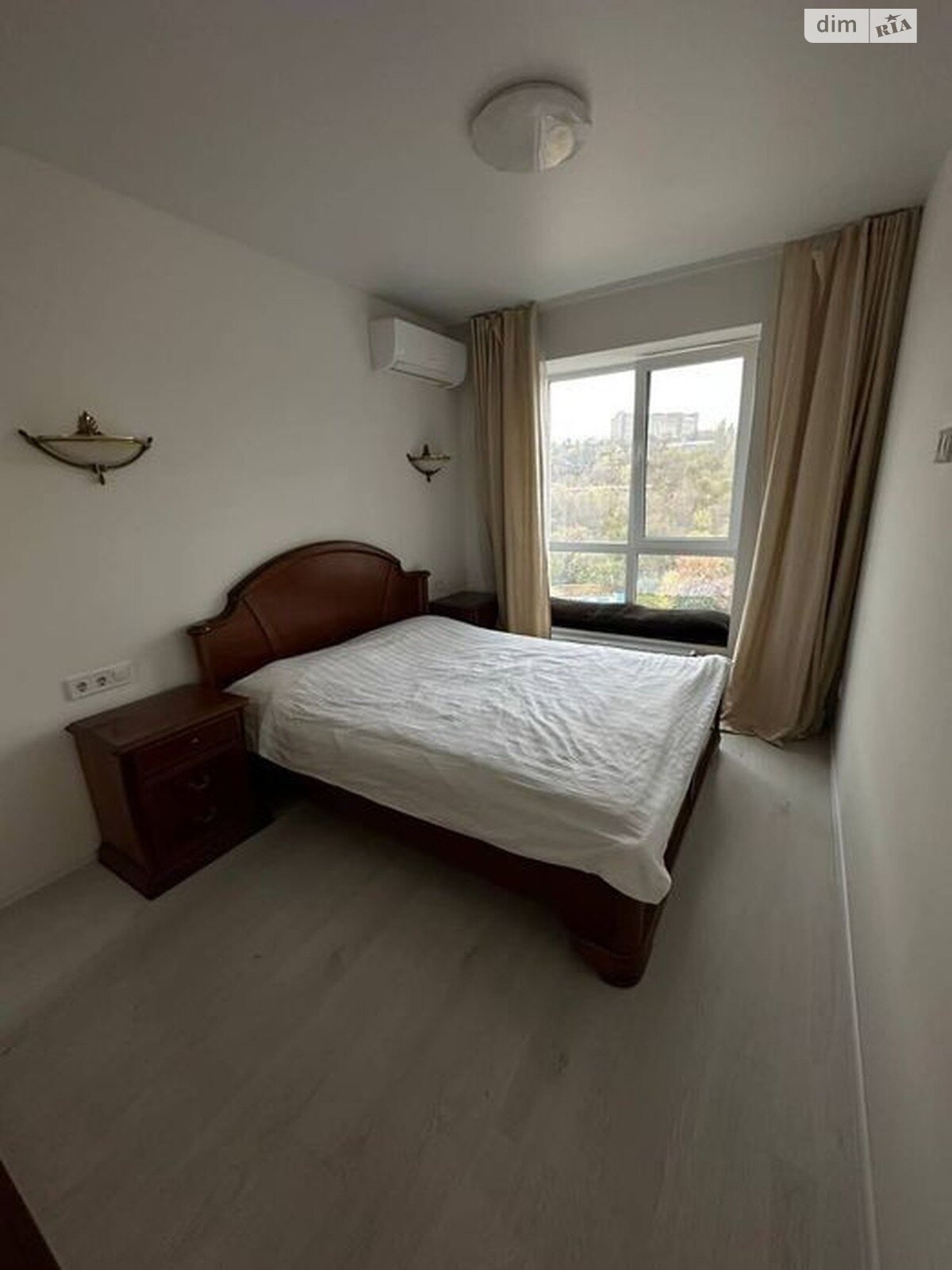 2-Bedroom Apartment in Victory Hall Complex with City View