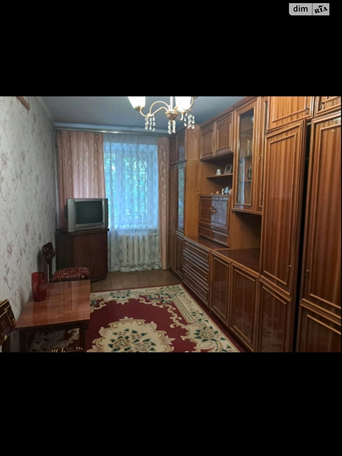 2-room apartment on 600-letiya, quiet area, separate rooms, all amenities