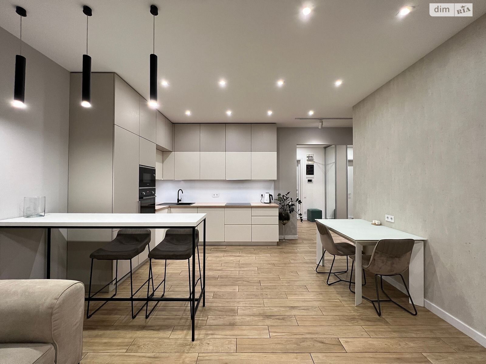 Spacious 3-Bedroom Apartment with Modern Design