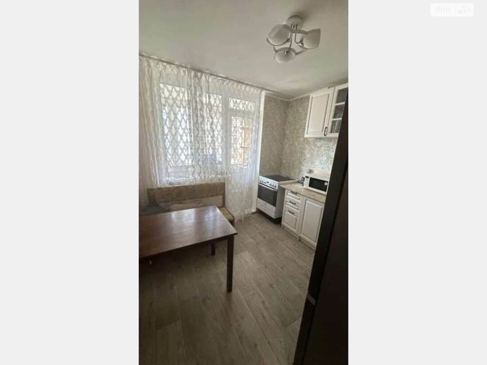 Bright and Clean Apartment with Modern Amenities