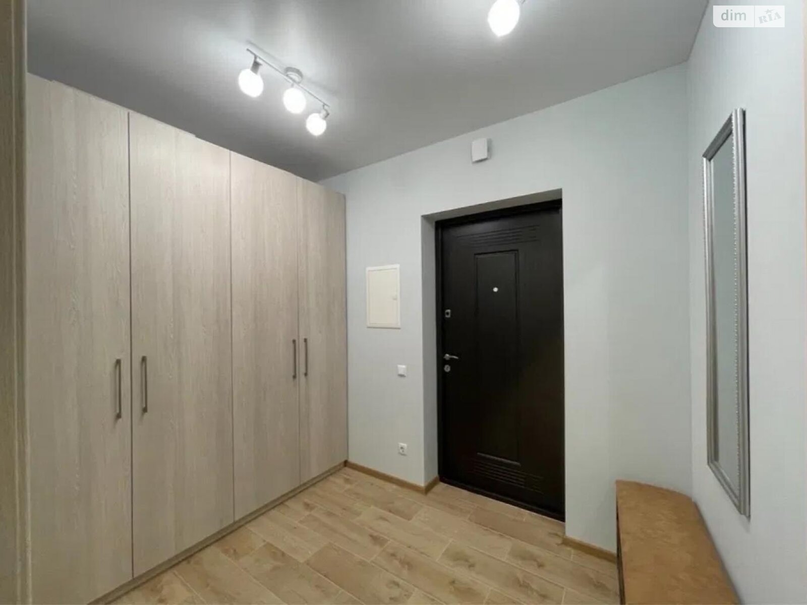 Cozy Apartment with Modern Design and Full Amenities