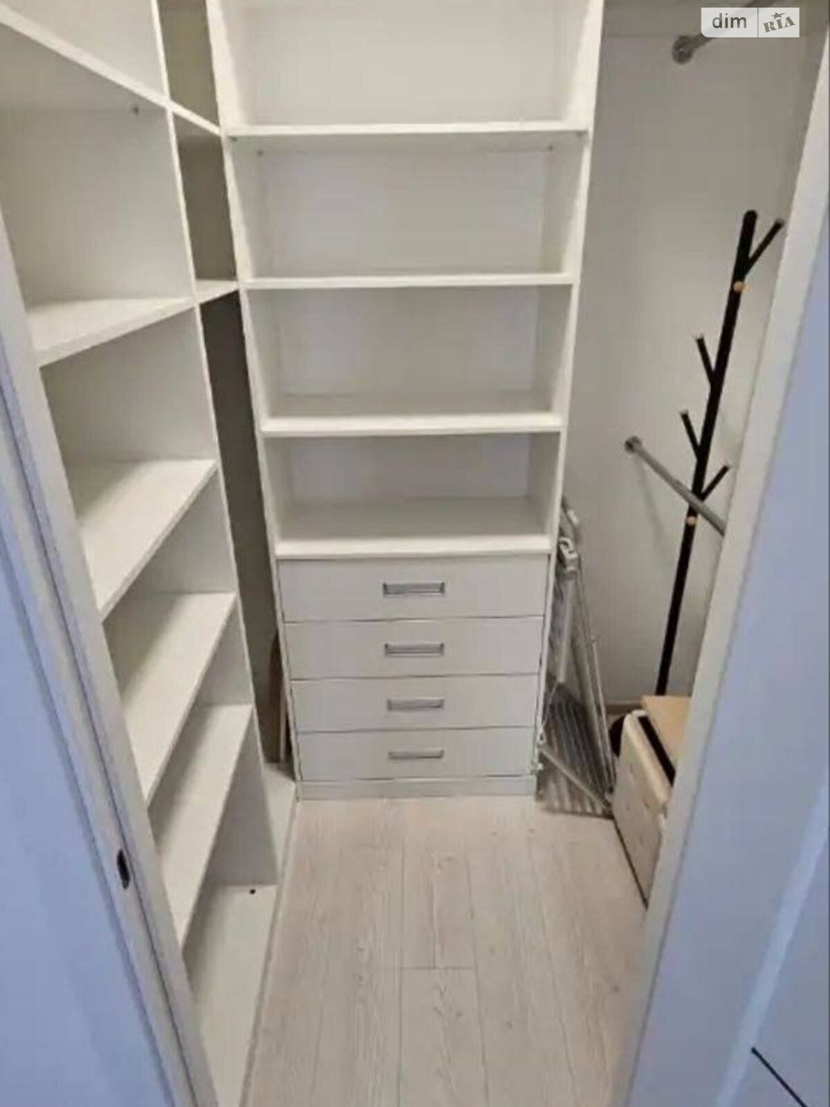 2-Room Business Class Apartment in 5 Continents Complex